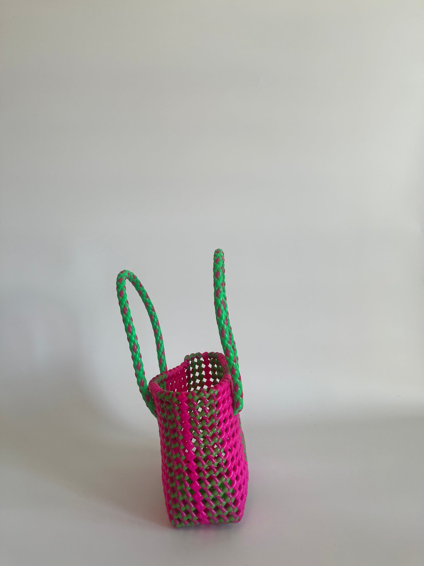 N°20XS bis - SAC CABAS TRESSÉ MAIN - MINI - rose fluo & vert fluo