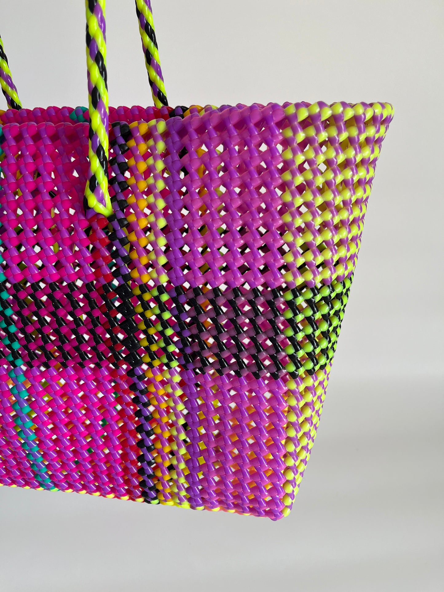 N°219L - SAC CABAS TRESSÉ MAIN - GRAND - multicolors
