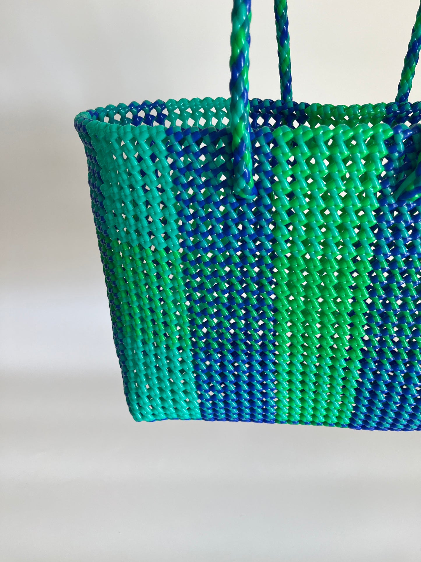 N°368L - SAC CABAS TRESSÉ MAIN - GRAND - multicolors
