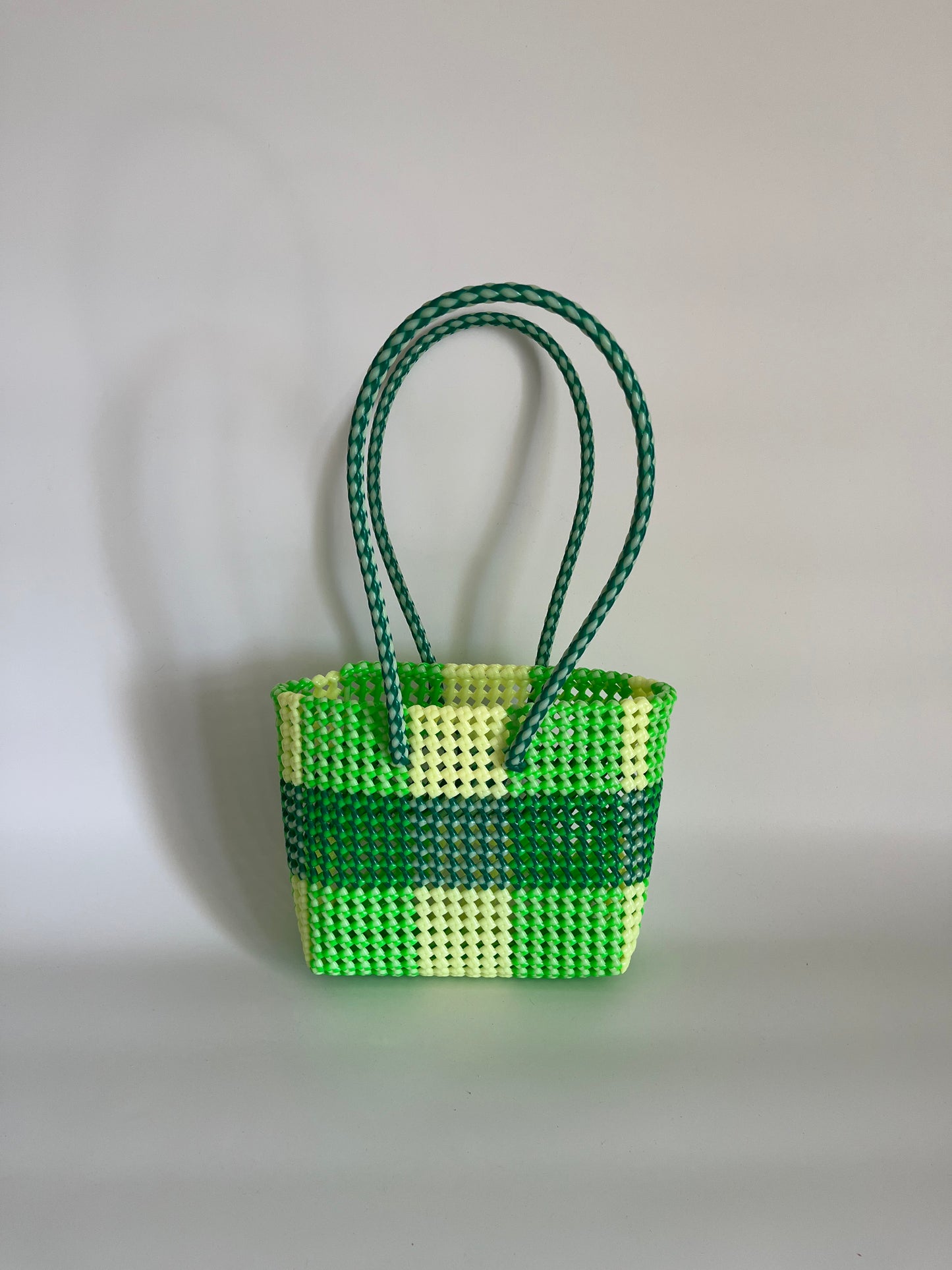 N°246S - SAC CABAS TRESSÉ MAIN - PETIT - multicolors