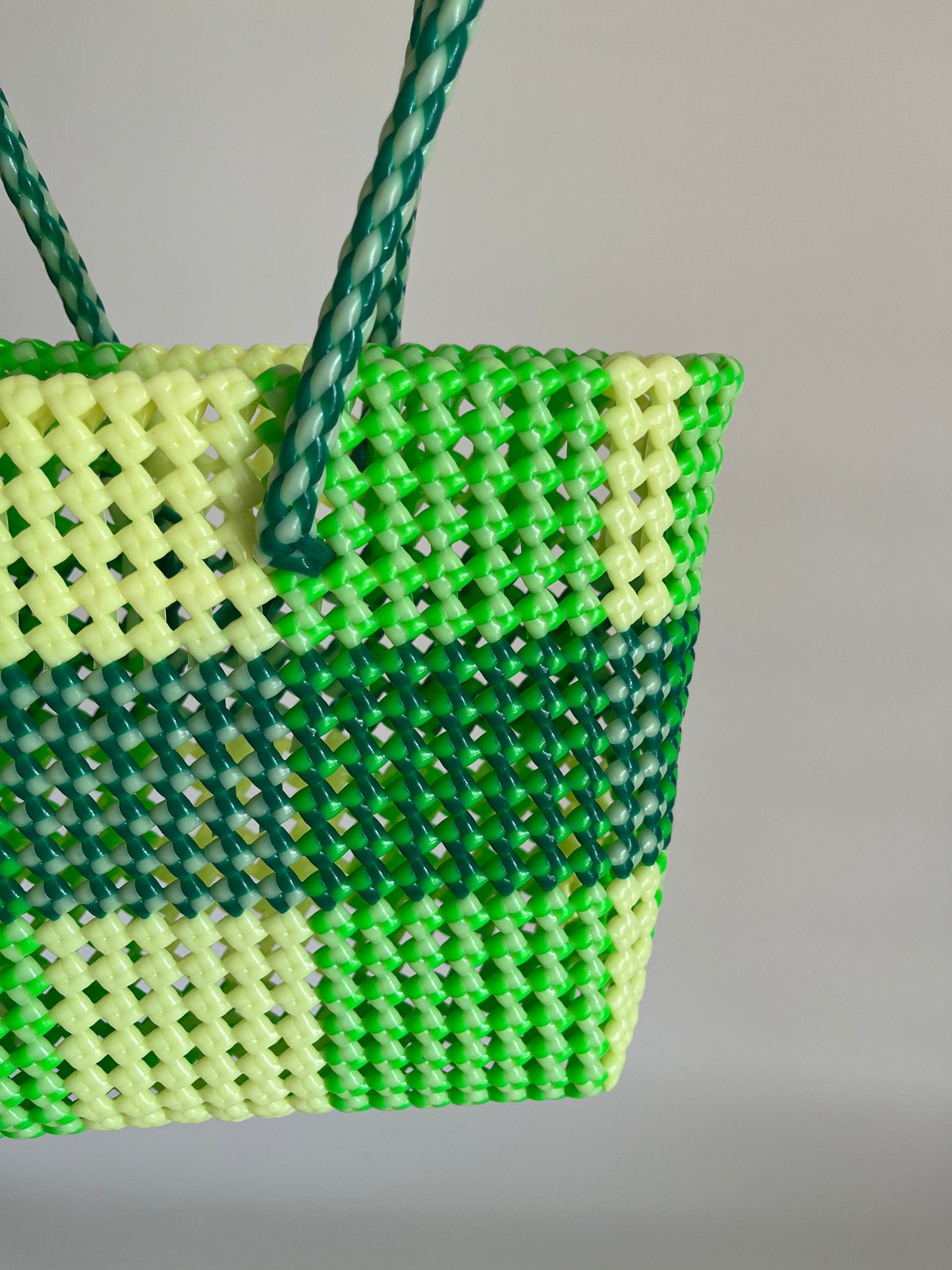 N°246S - SAC CABAS TRESSÉ MAIN - PETIT - multicolors