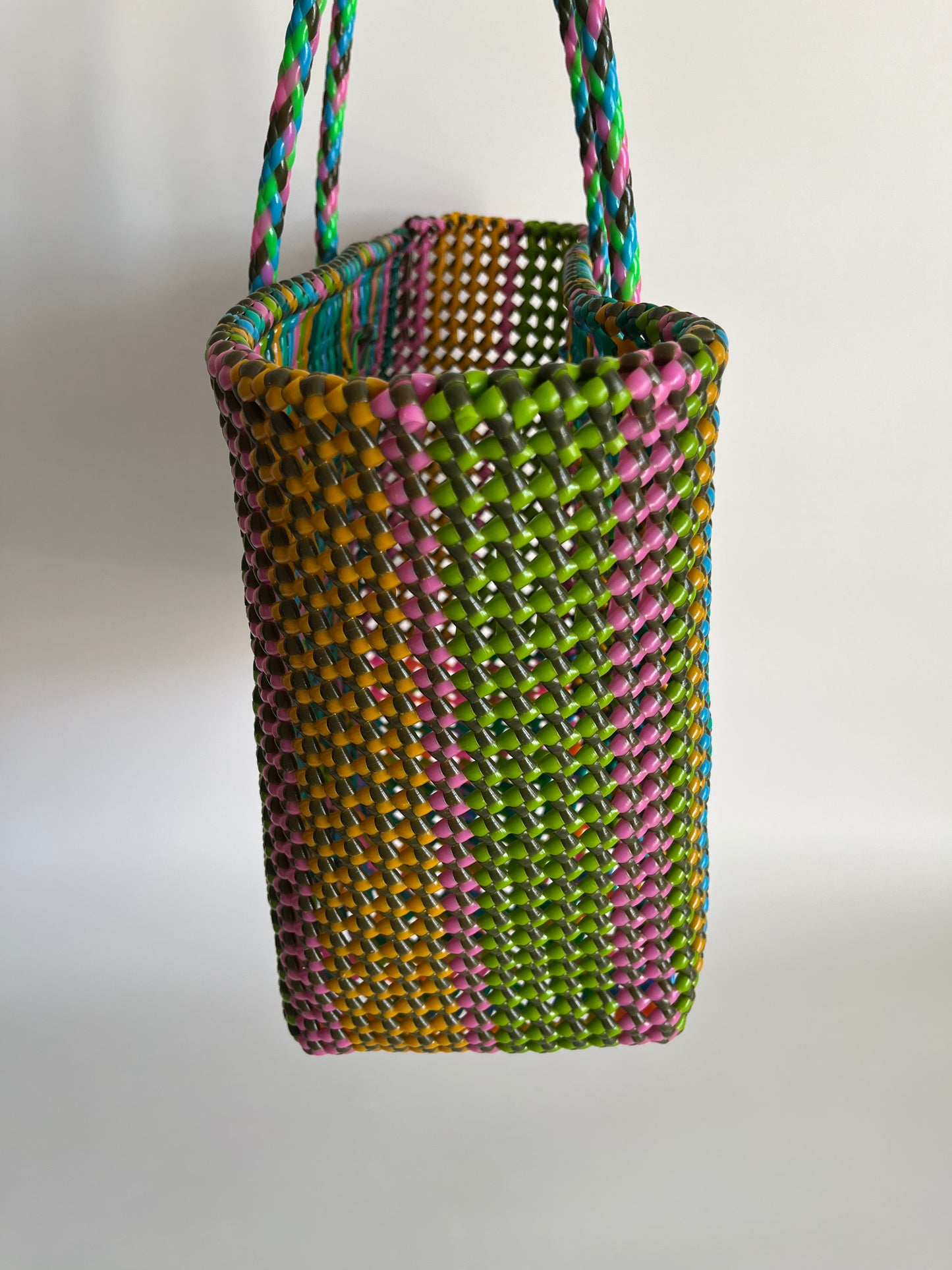N°487L - SAC CABAS TRESSÉ MAIN - GRAND - multicolors