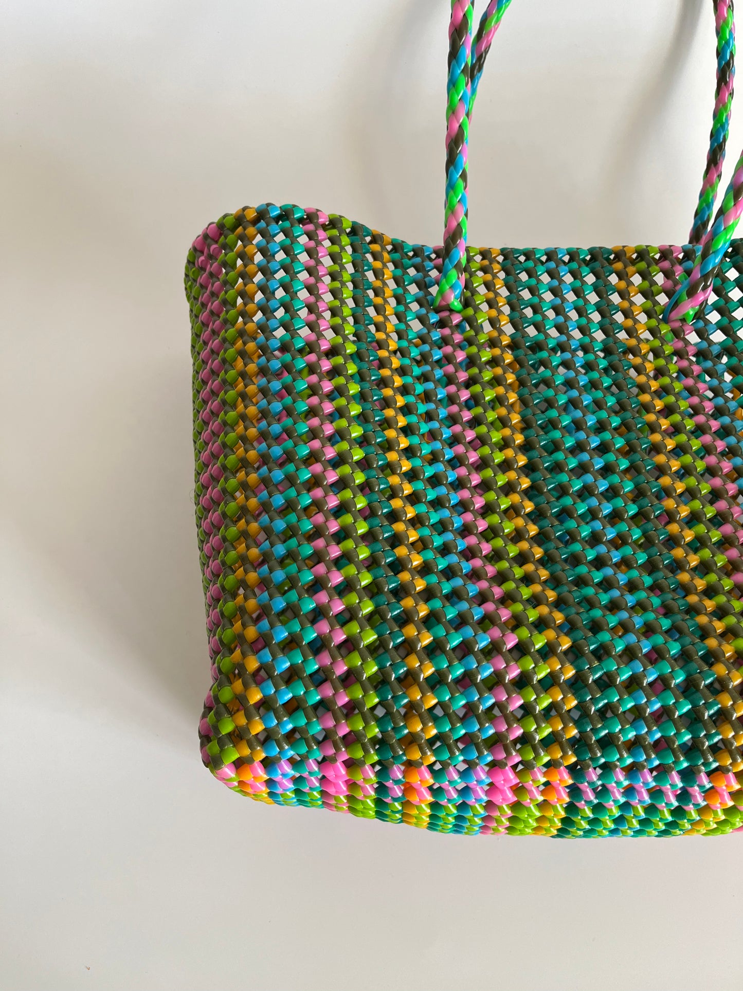 N°487L - SAC CABAS TRESSÉ MAIN - GRAND - multicolors