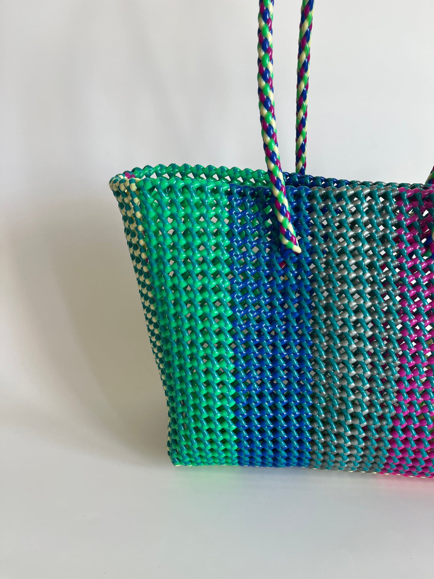 N°477L - SAC CABAS TRESSÉ MAIN - GRAND - multicolors