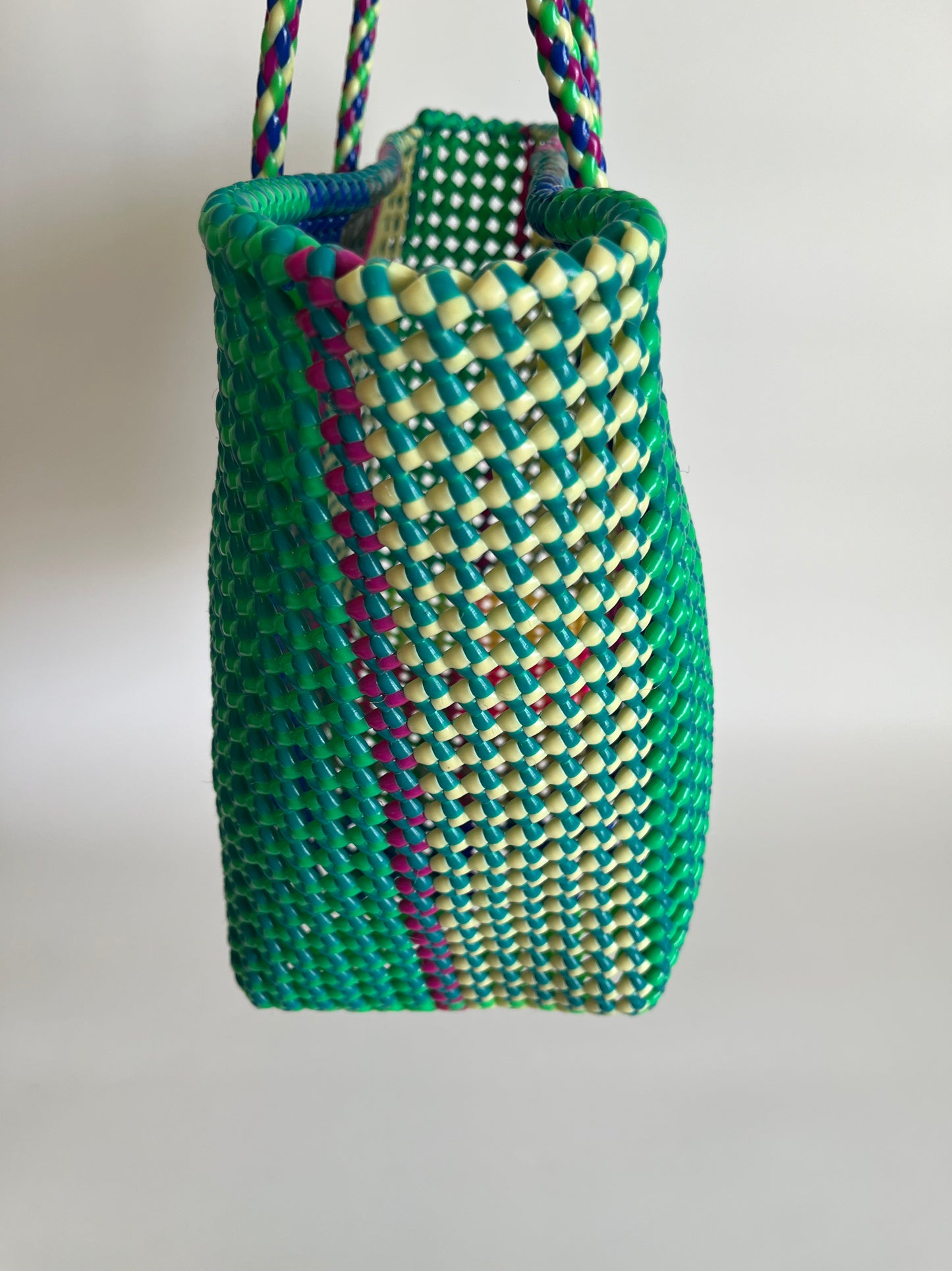 N°477L - SAC CABAS TRESSÉ MAIN - GRAND - multicolors