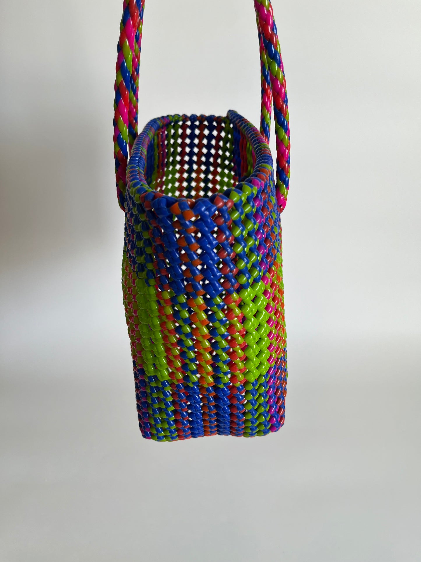 N°472M - SAC CABAS TRESSÉ MAIN - MOYEN - multicolors