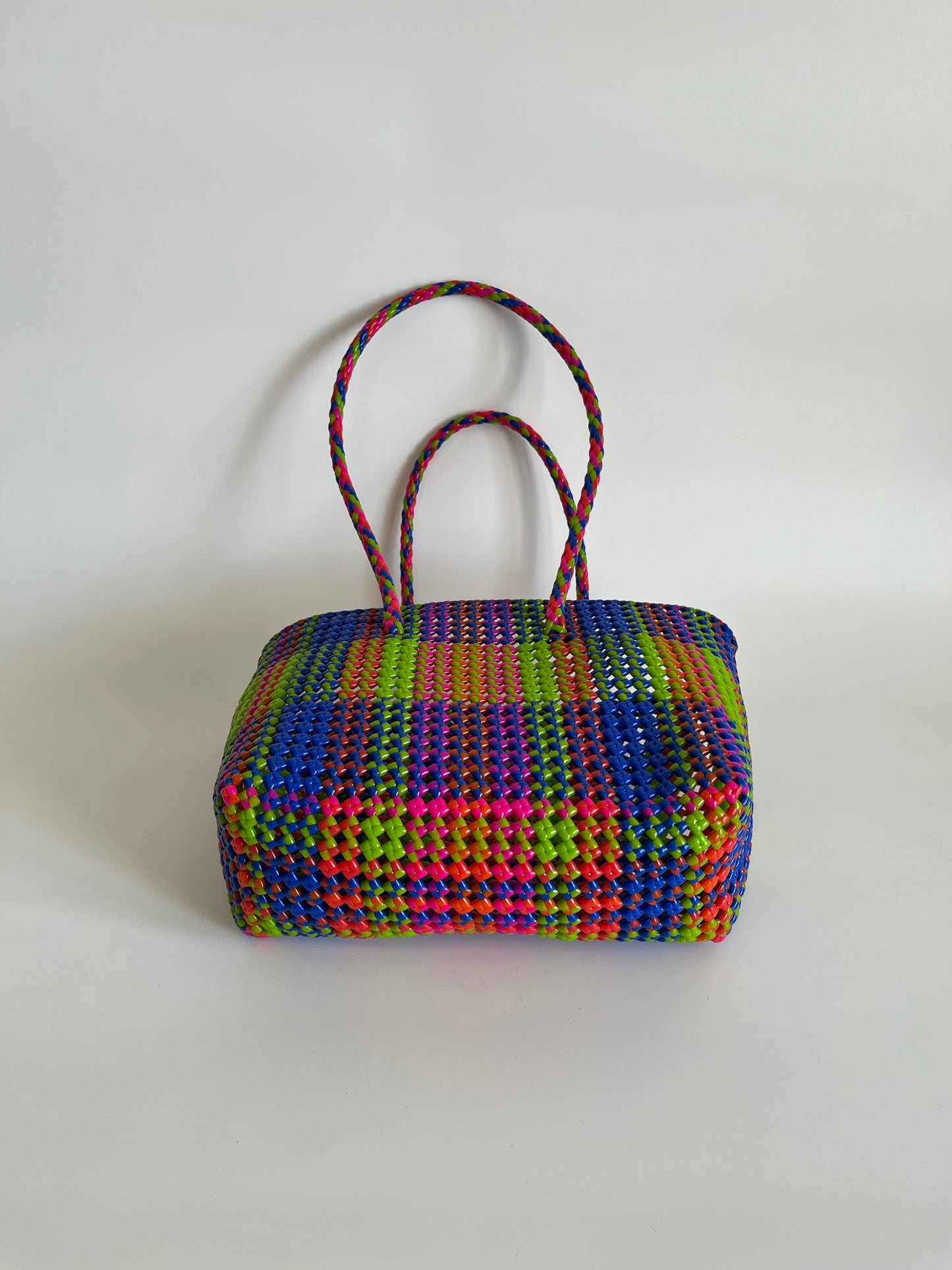 N°472M - SAC CABAS TRESSÉ MAIN - MOYEN - multicolors