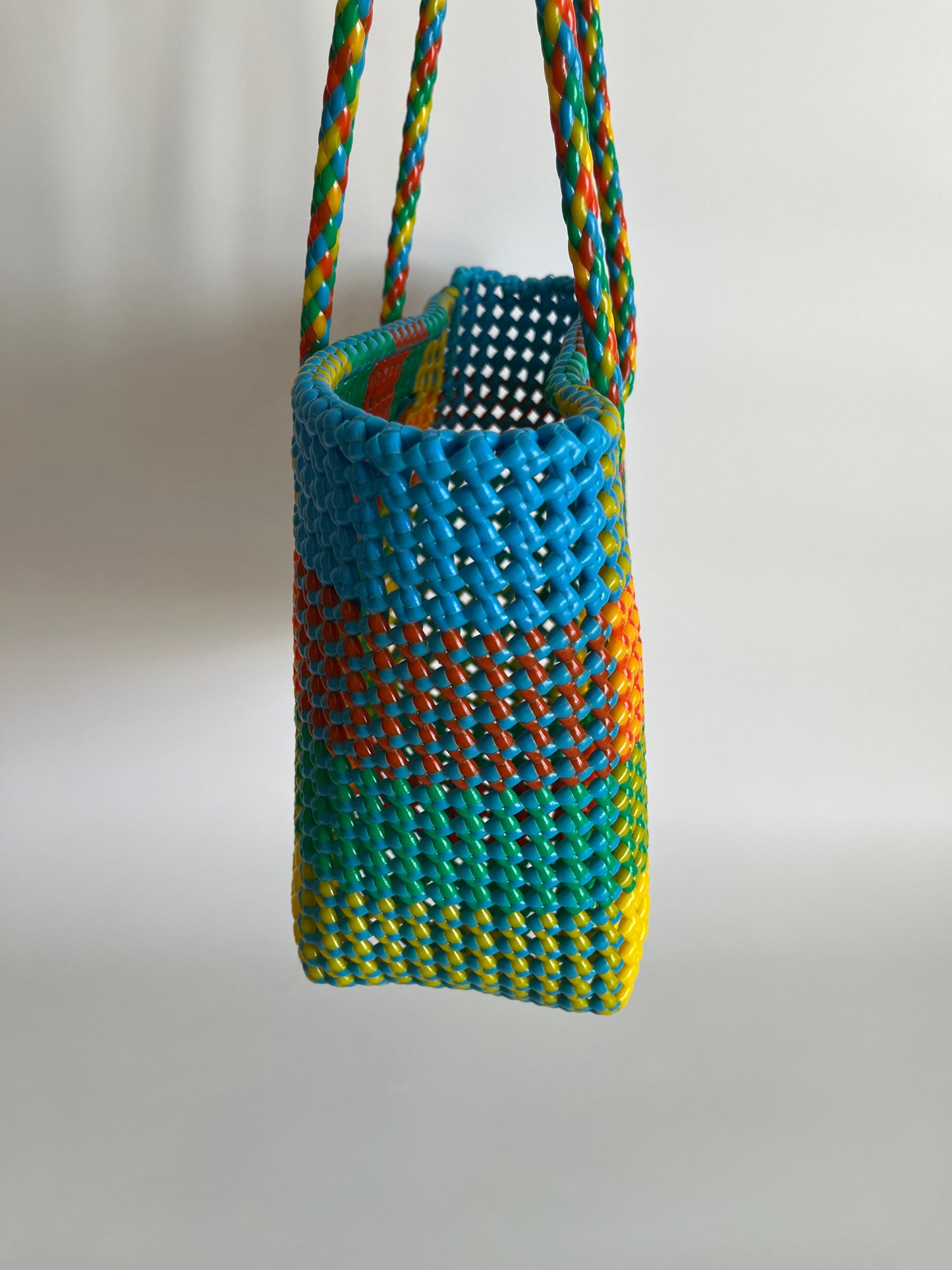 N°473M - SAC CABAS TRESSÉ MAIN - MOYEN - multicolors