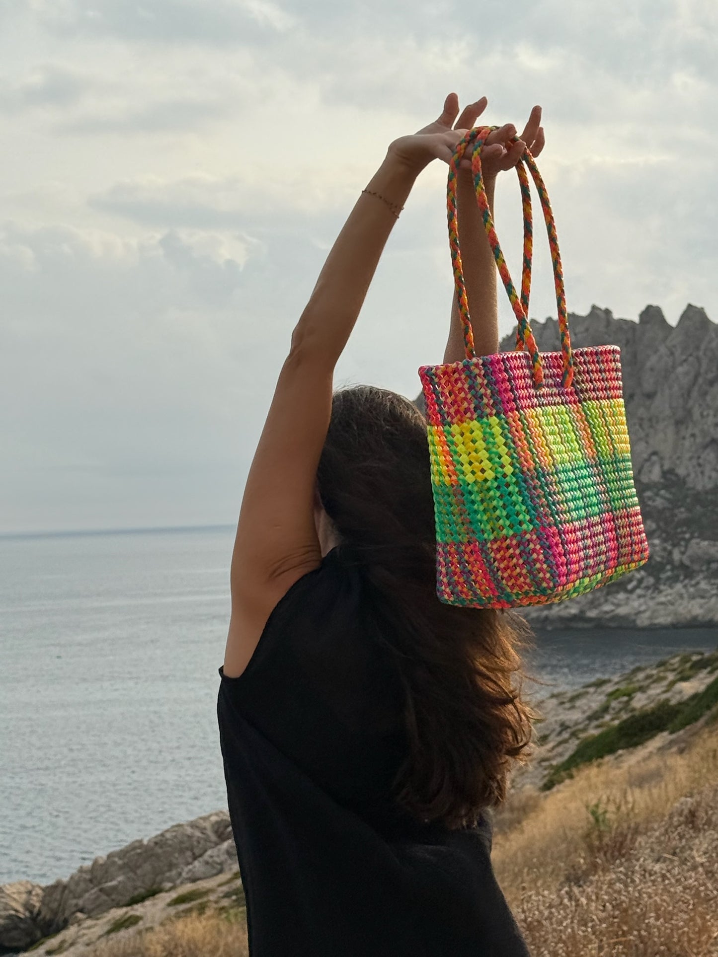 N°404L - SAC CABAS TRESSÉ MAIN - GRAND - multicolors