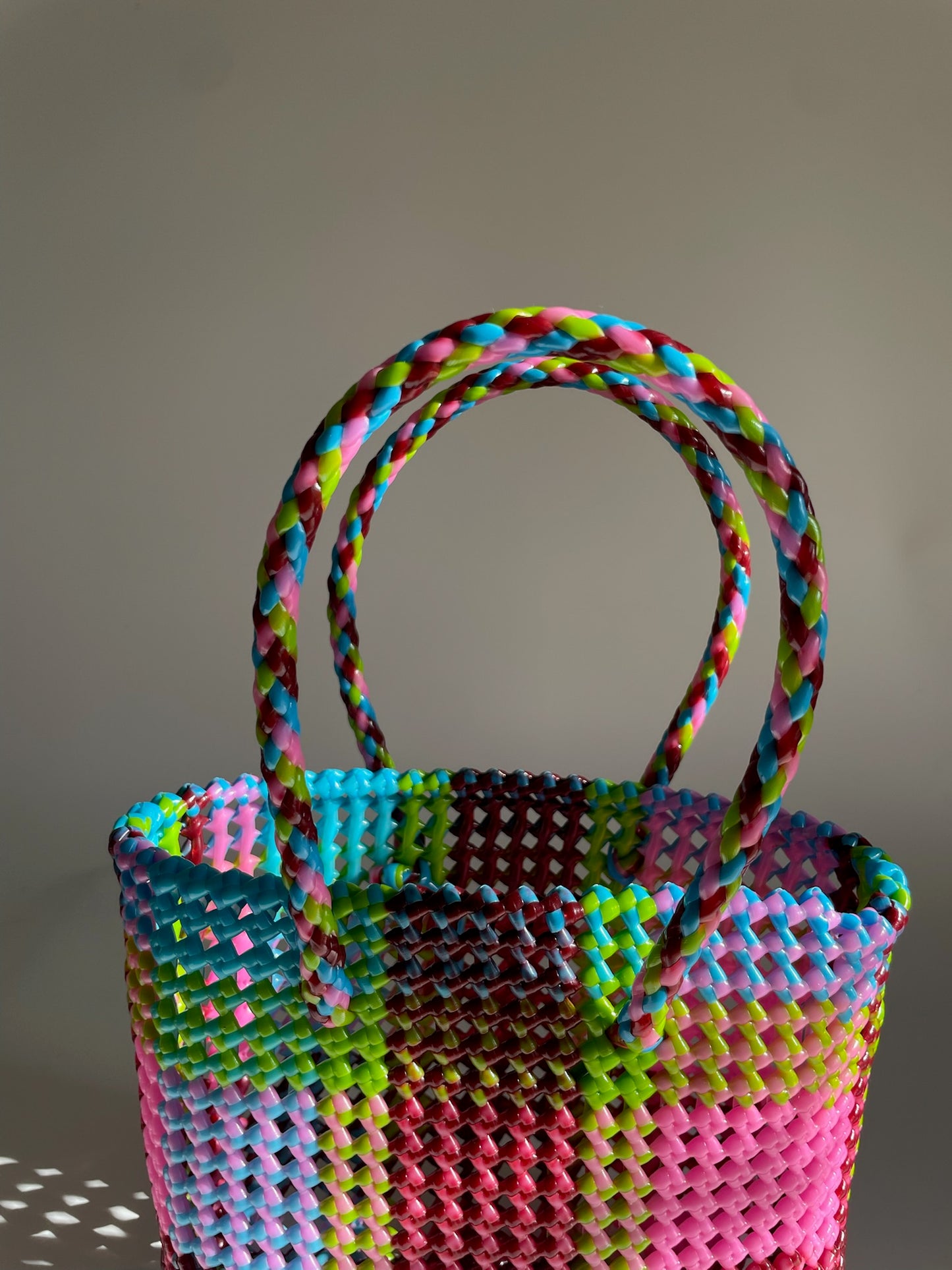N°250S - SAC CABAS TRESSÉ MAIN - PETIT - multicolors