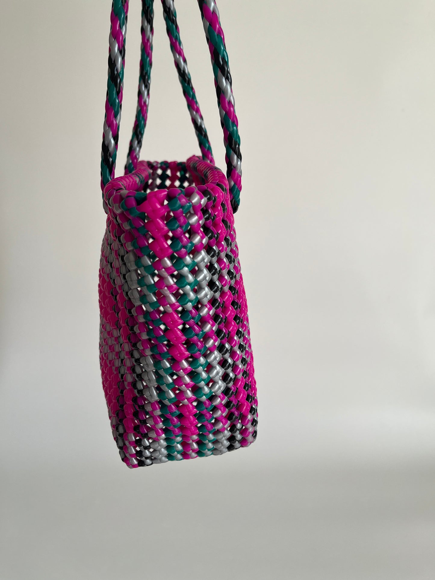 N°508S - SAC PANIER TRESSÉ MAIN - PETIT - multicolors