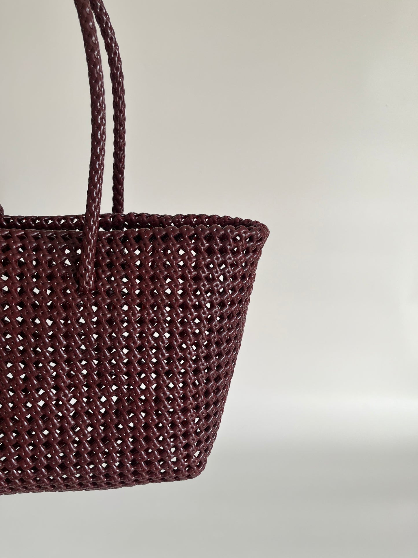 N°257M - SAC PANIER TRESSÉ MAIN - MOYEN - bordeaux