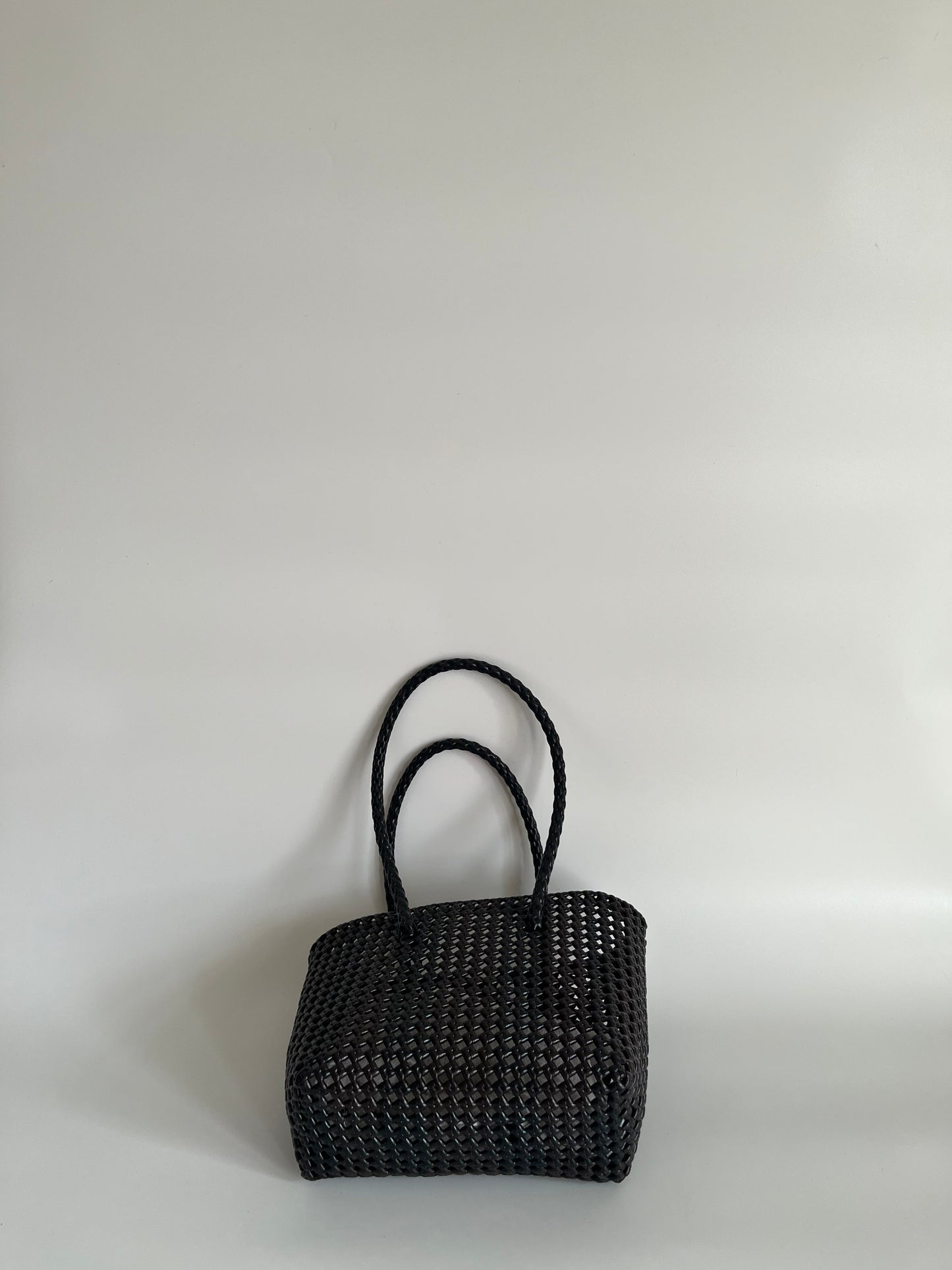 N°511S - SAC PANIER TRESSÉ MAIN - PETIT - noir & marron