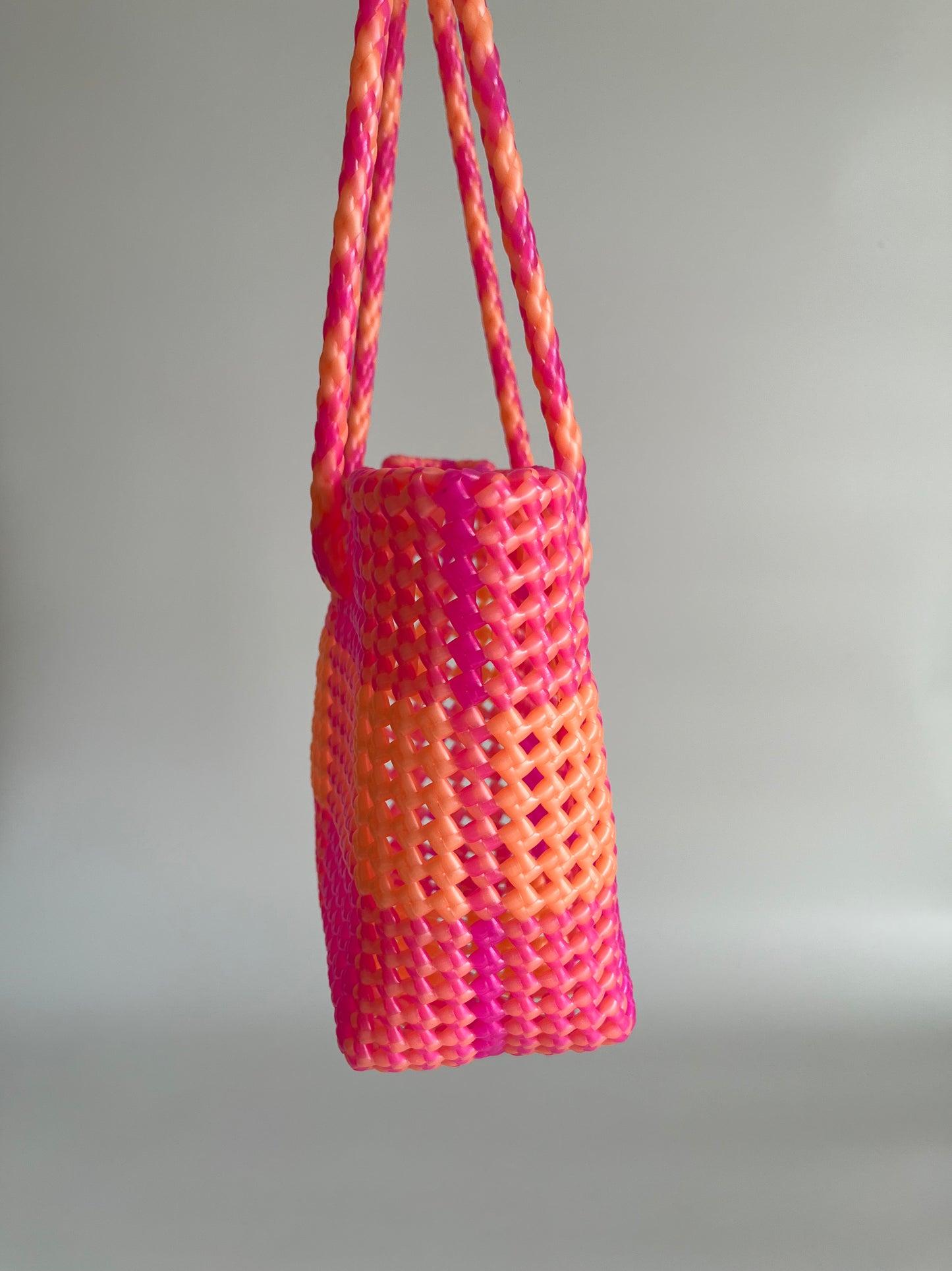 N°512S - SAC CABAS TRESSÉ MAIN - PETIT - orange métallique & rose fluo glacé