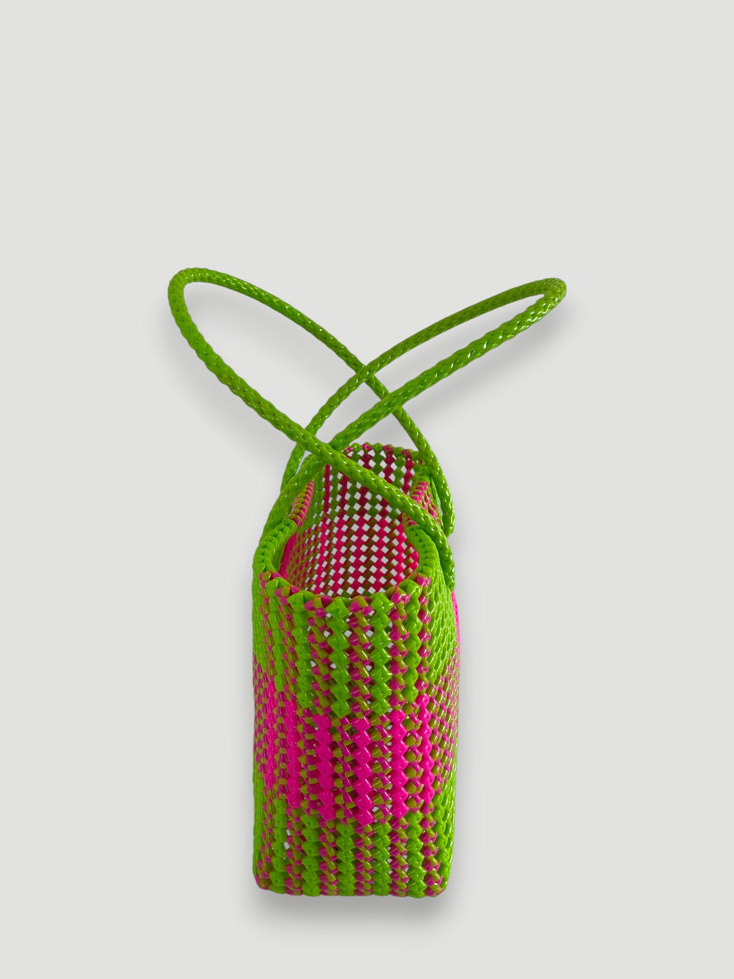 N°118M - SAC PANIER TRESSÉ MAIN - MOYEN - vert clair & rose fluo