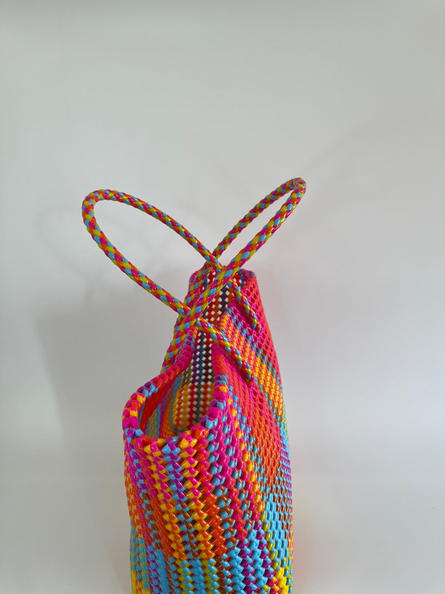 N°320L - SAC CABAS TRESSÉ MAIN - GRAND - multicolors