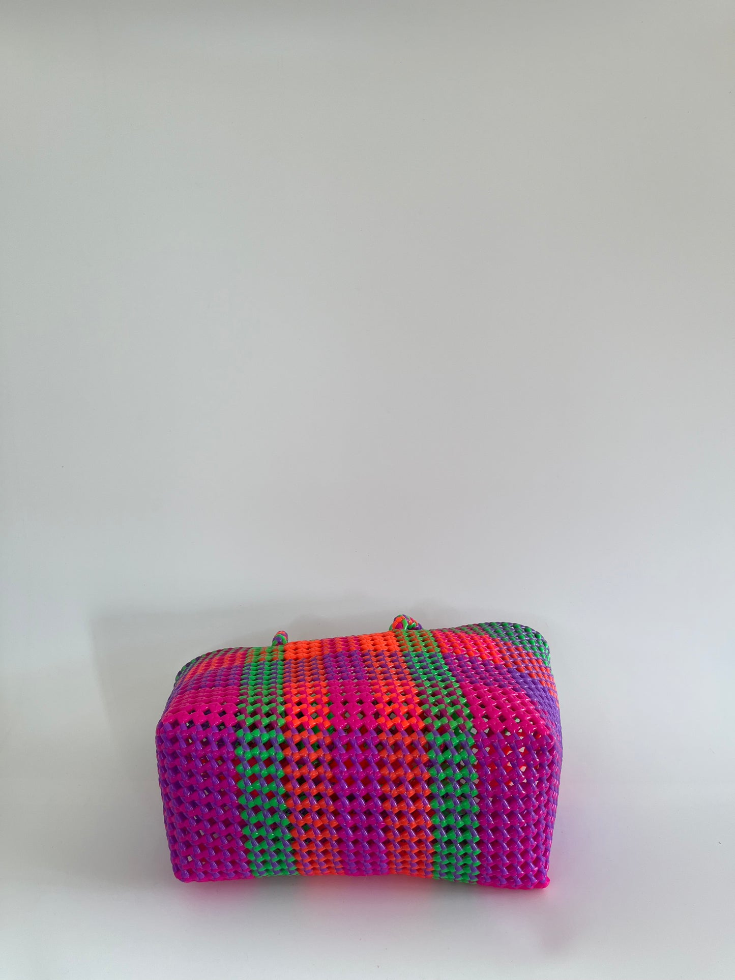 N°325M - SAC CABAS TRESSÉ MAIN - MOYEN - multicolors