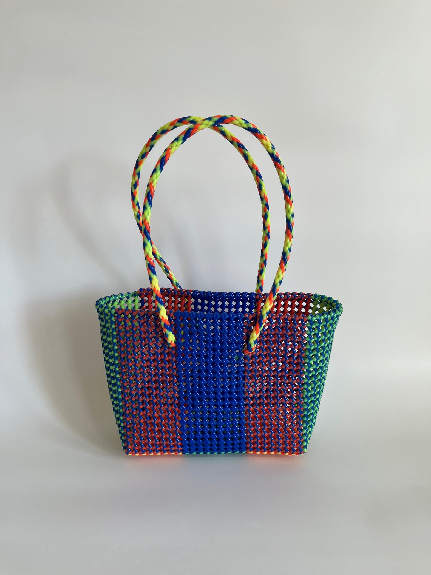 N°396M - SAC CABAS TRESSÉ MAIN - MOYEN - multicolors