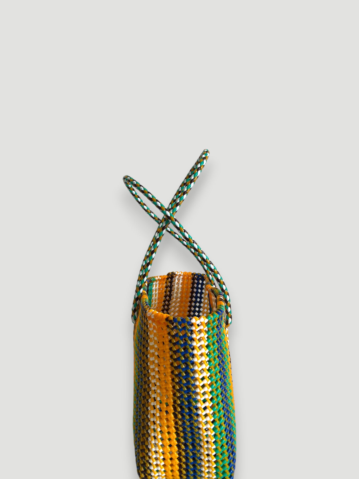 N°421L - SAC PANIER TRESSÉ MAIN - GRAND - multicolors