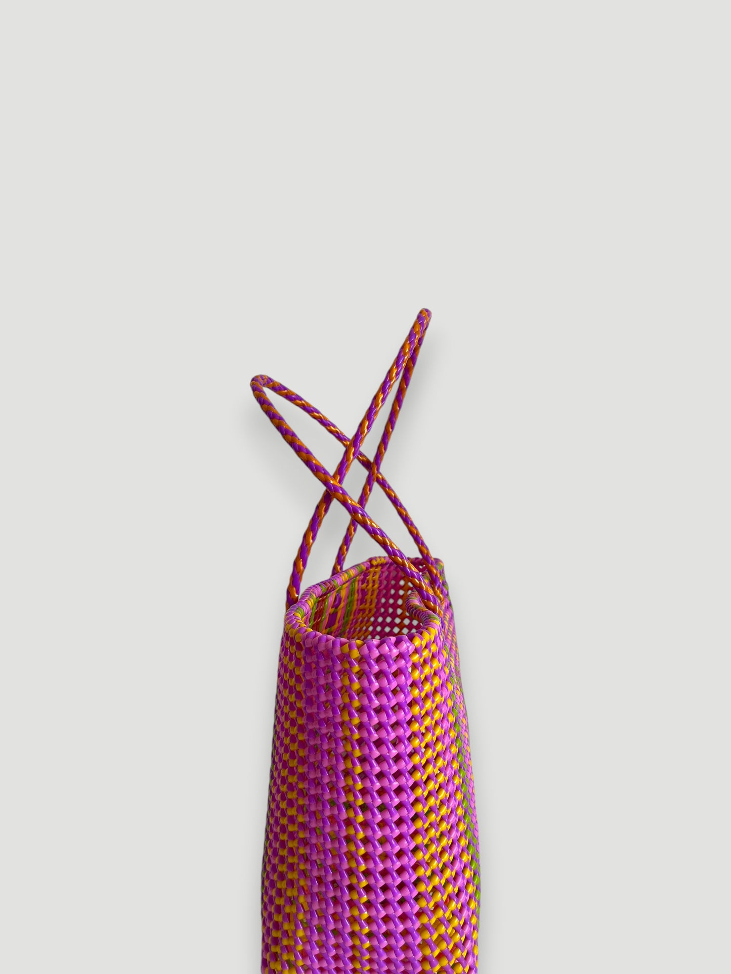 N°431L - SAC PANIER TRESSÉ MAIN - GRAND - multicolors