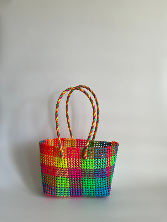 N°441M - SAC CABAS TRESSÉ MAIN - MOYEN - multicolors