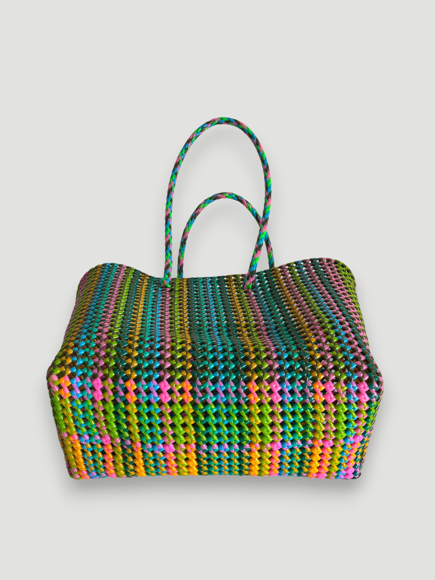 N°487L - SAC PANIER TRESSÉ MAIN - GRAND - multicolors
