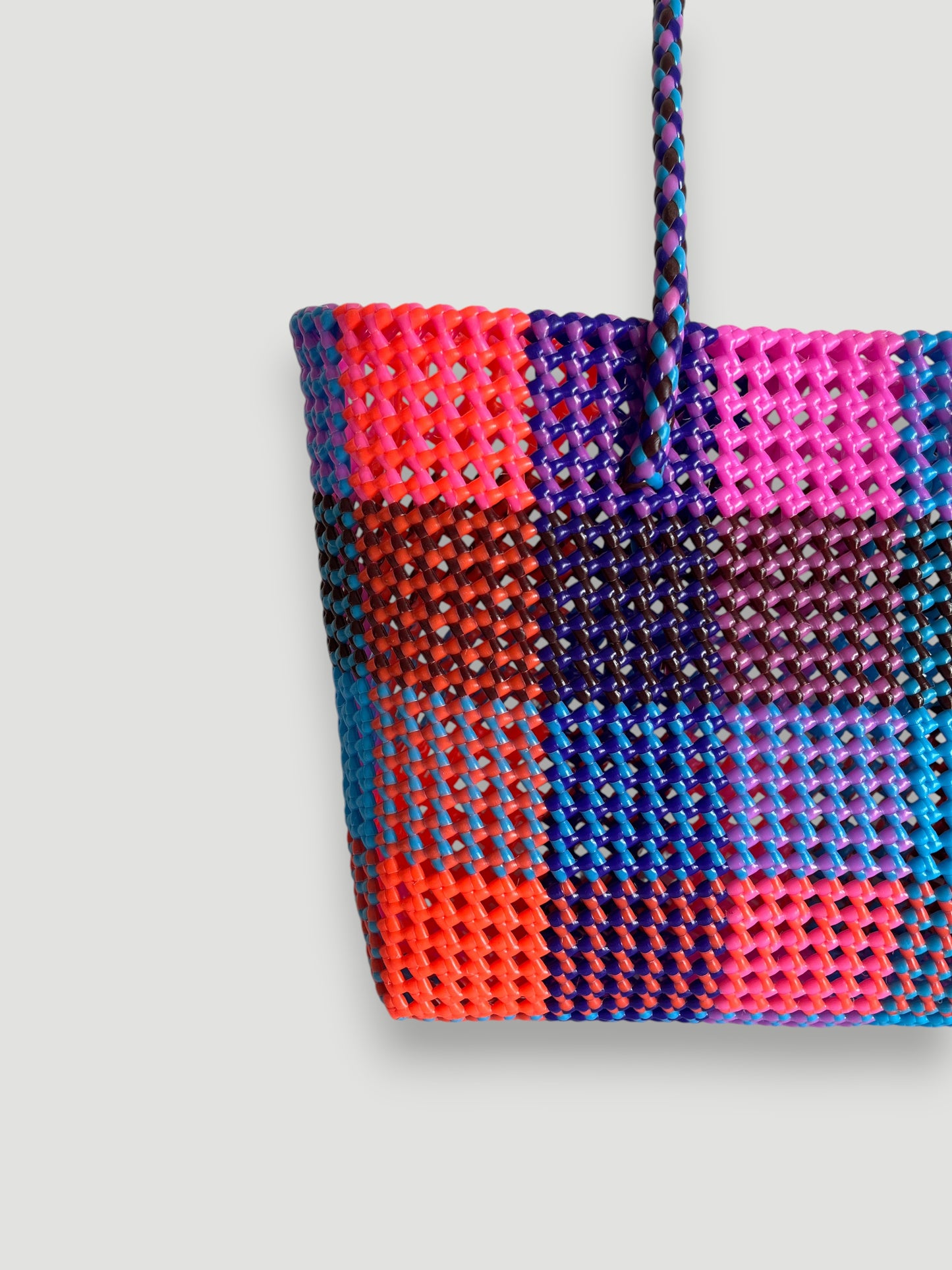N°485L - SAC PANIER TRESSÉ  MAIN - GRAND - multicolors