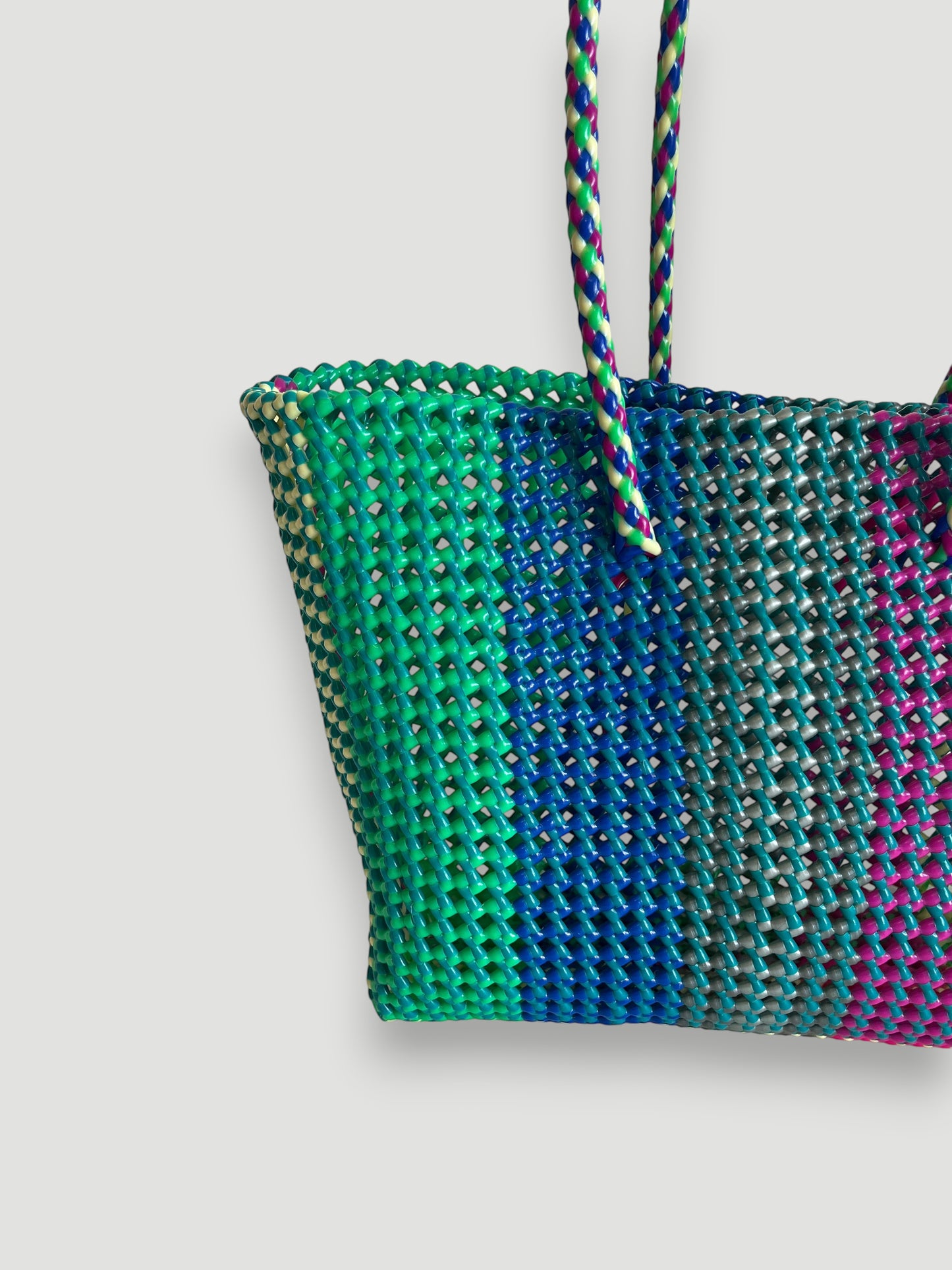 N°477L - SAC PANIER TRESSÉ MAIN - GRAND - multicolors