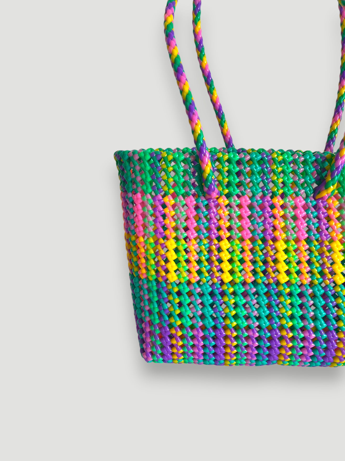 N°471M - SAC PANIER TRESSÉ MAIN - MOYEN - multicolors