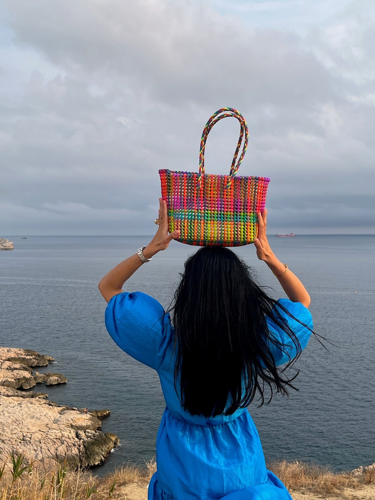 N°375M - SAC PANIER TRESSÉ MAIN - MOYEN - multicolors