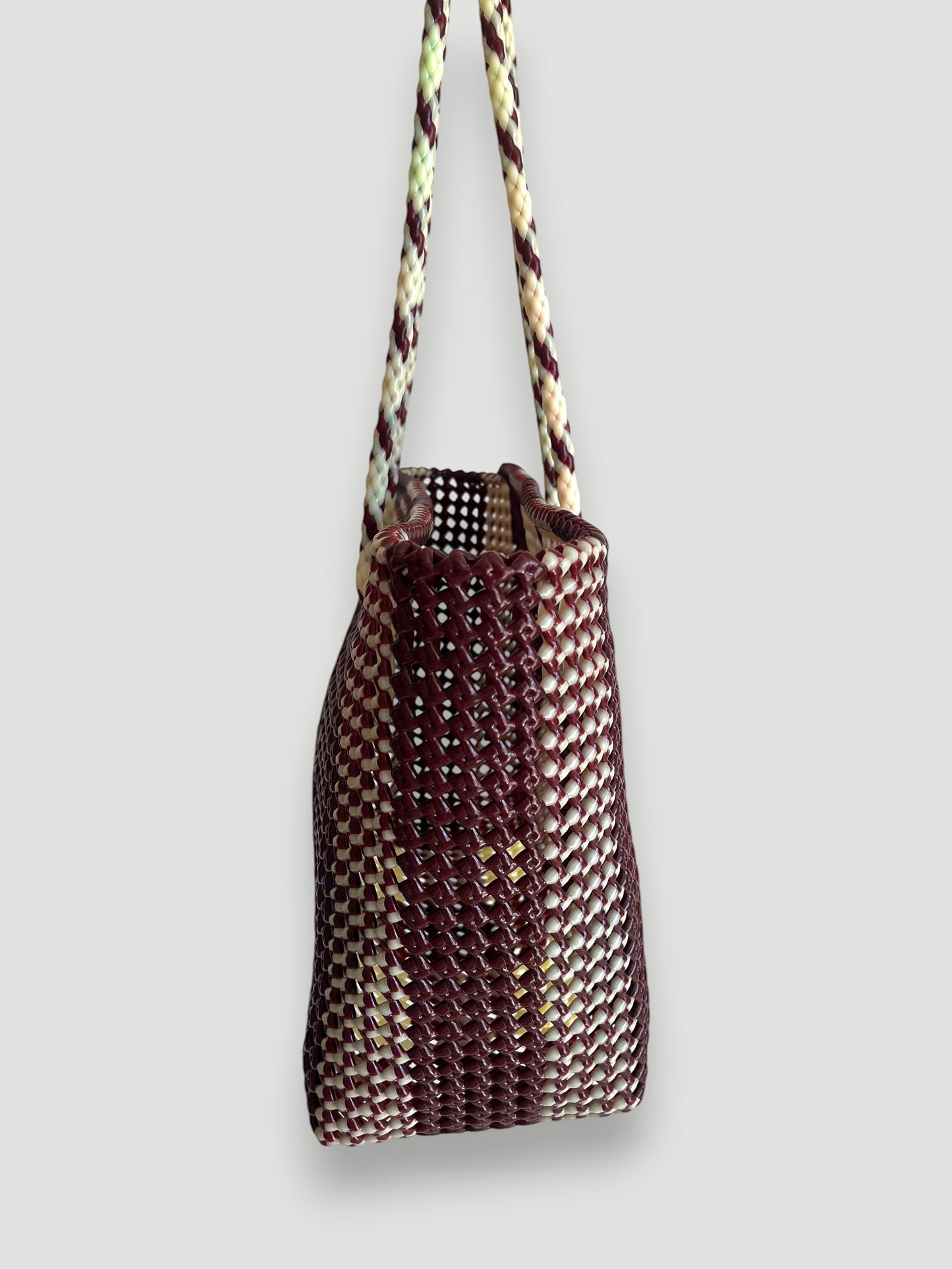 No. 493XL - Hand-braided basket bag - maxi - burgundy &amp; ecru