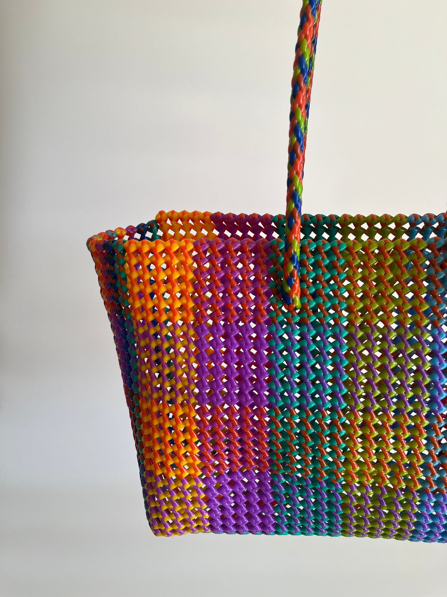 N°494XL - SAC PANIER TRESSÉ MAIN - MAXI - multicolors