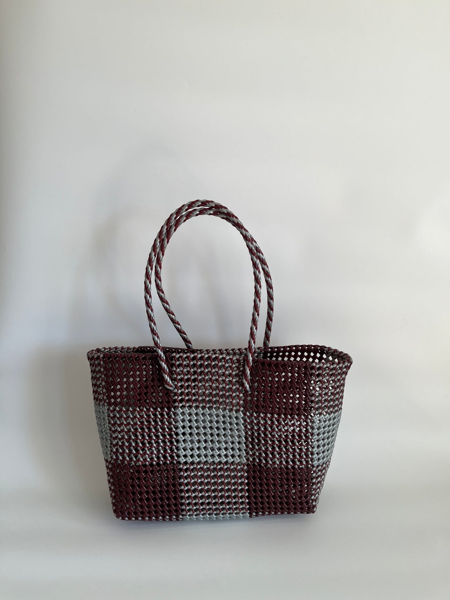 N°498L - SAC CABAS TRESSÉ MAIN - GRAND - bordeaux & argenté