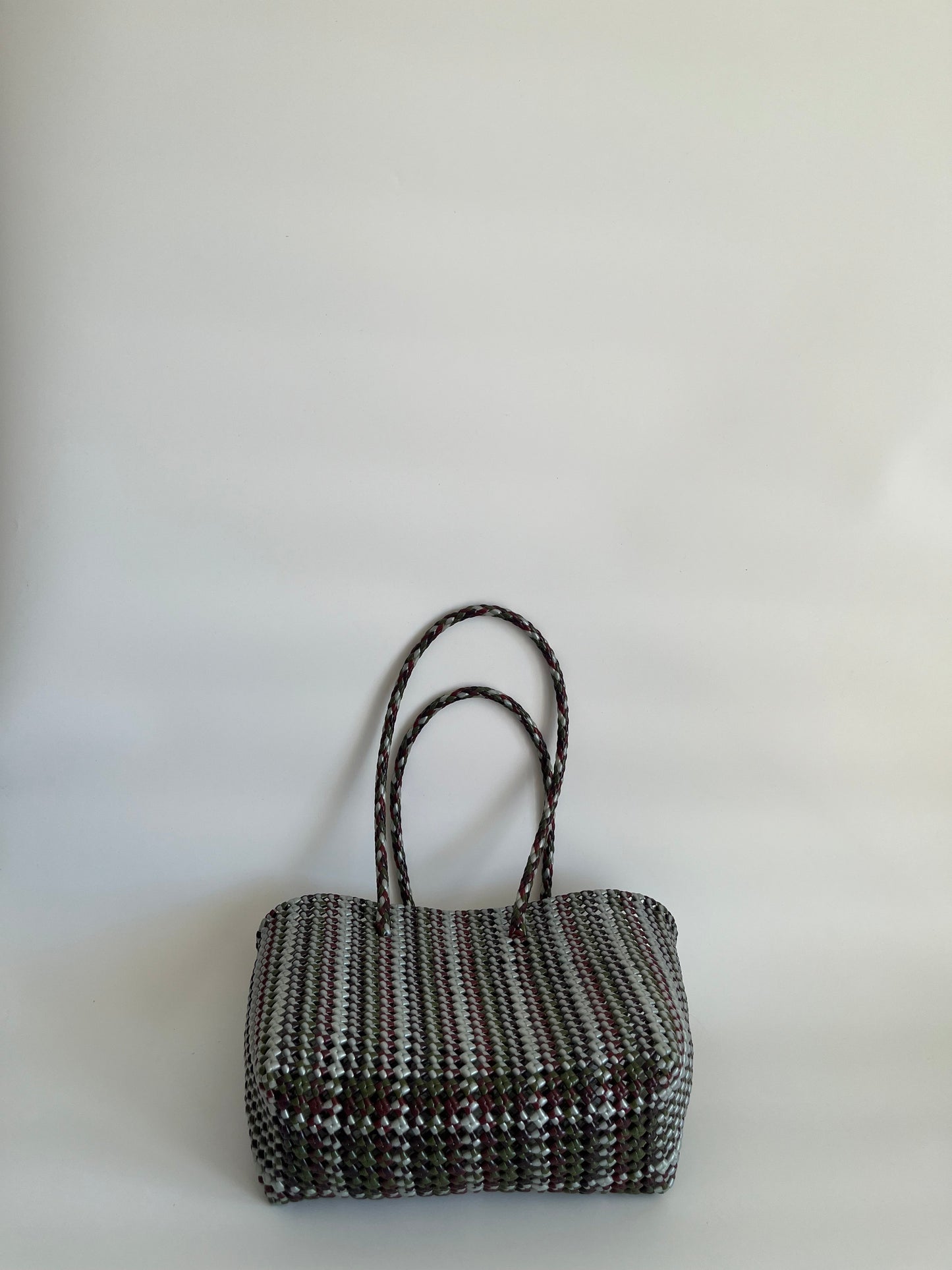 N°503M - SAC PANIER TRESSÉ MAIN - MOYEN - multicolors