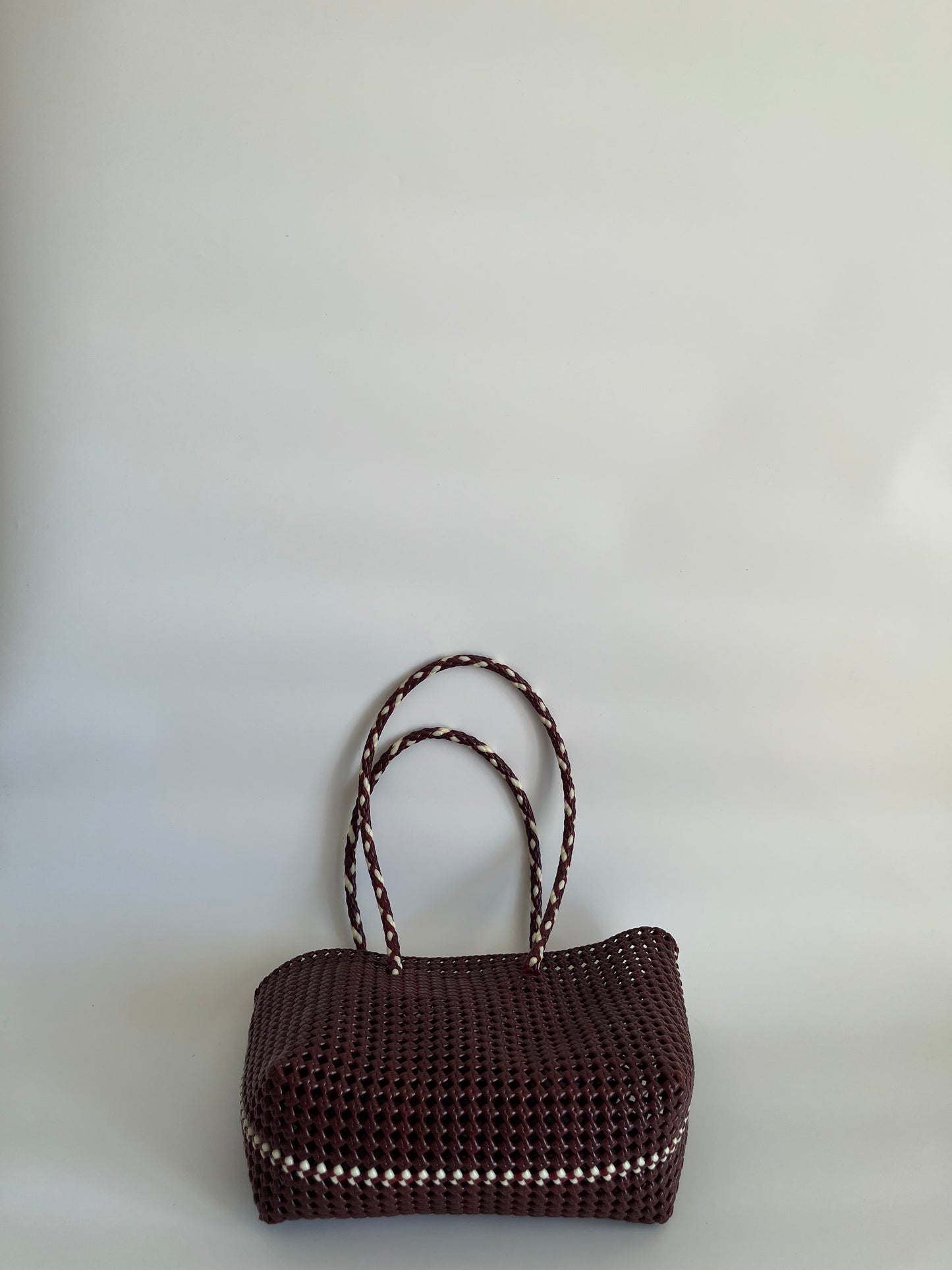 N°257M bis - SAC CABAS TRESSÉ MAIN - MOYEN - bordeaux & écru