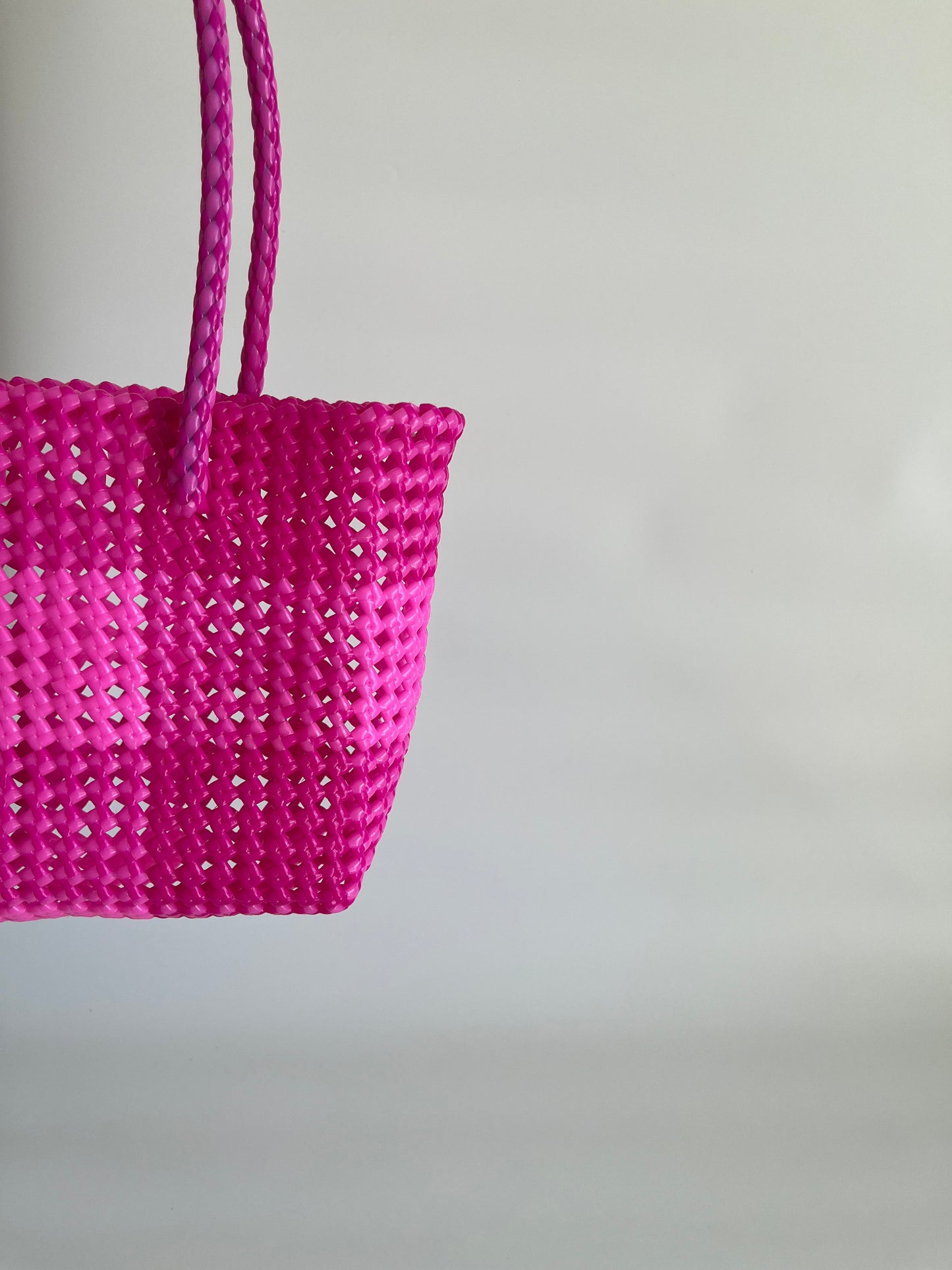 N°26S - SAC PANIER TRESSÉ MAIN - PETIT - rose foncé & rose clair