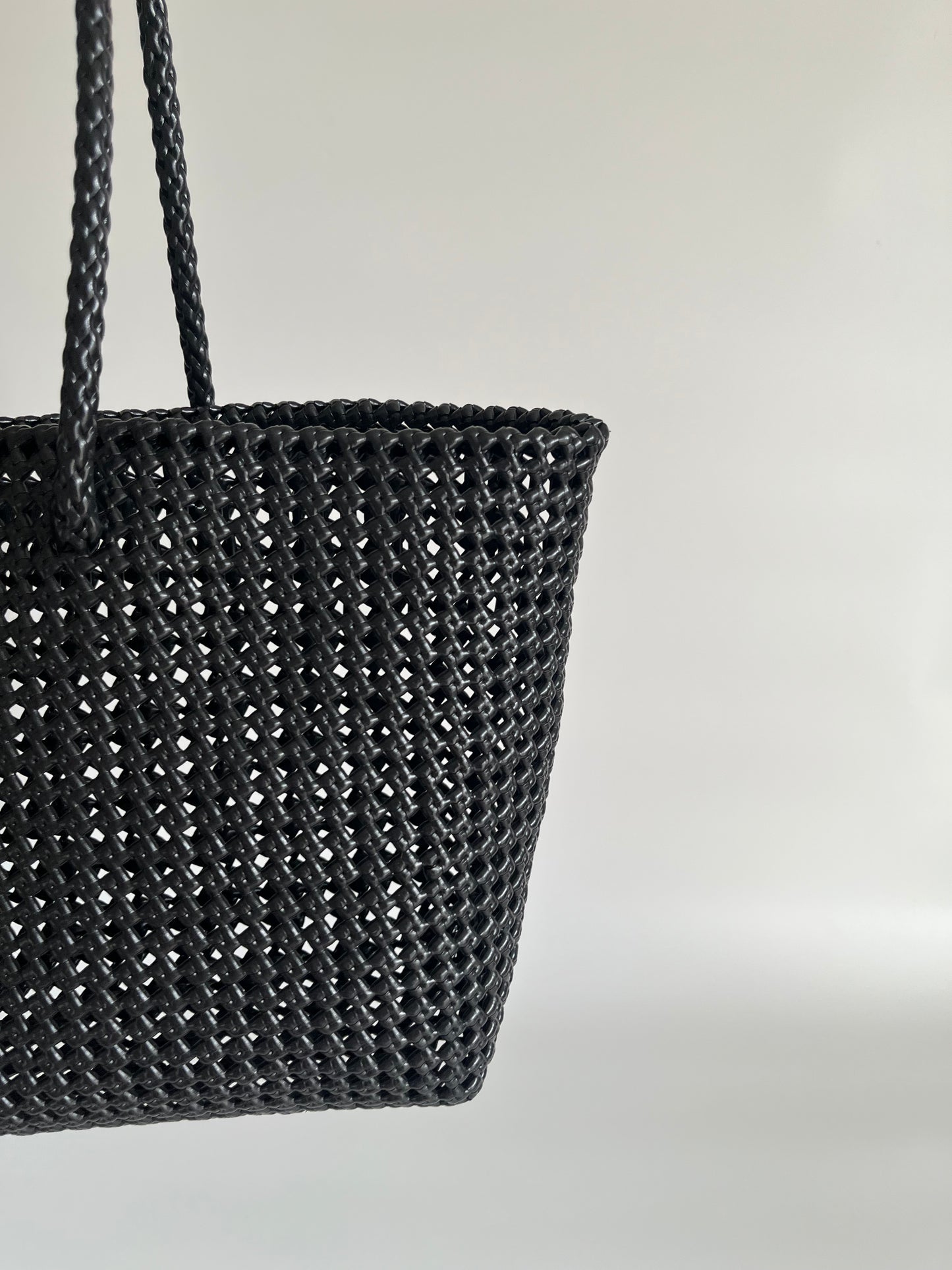No. 47L - Hand-woven basket bag - large - black