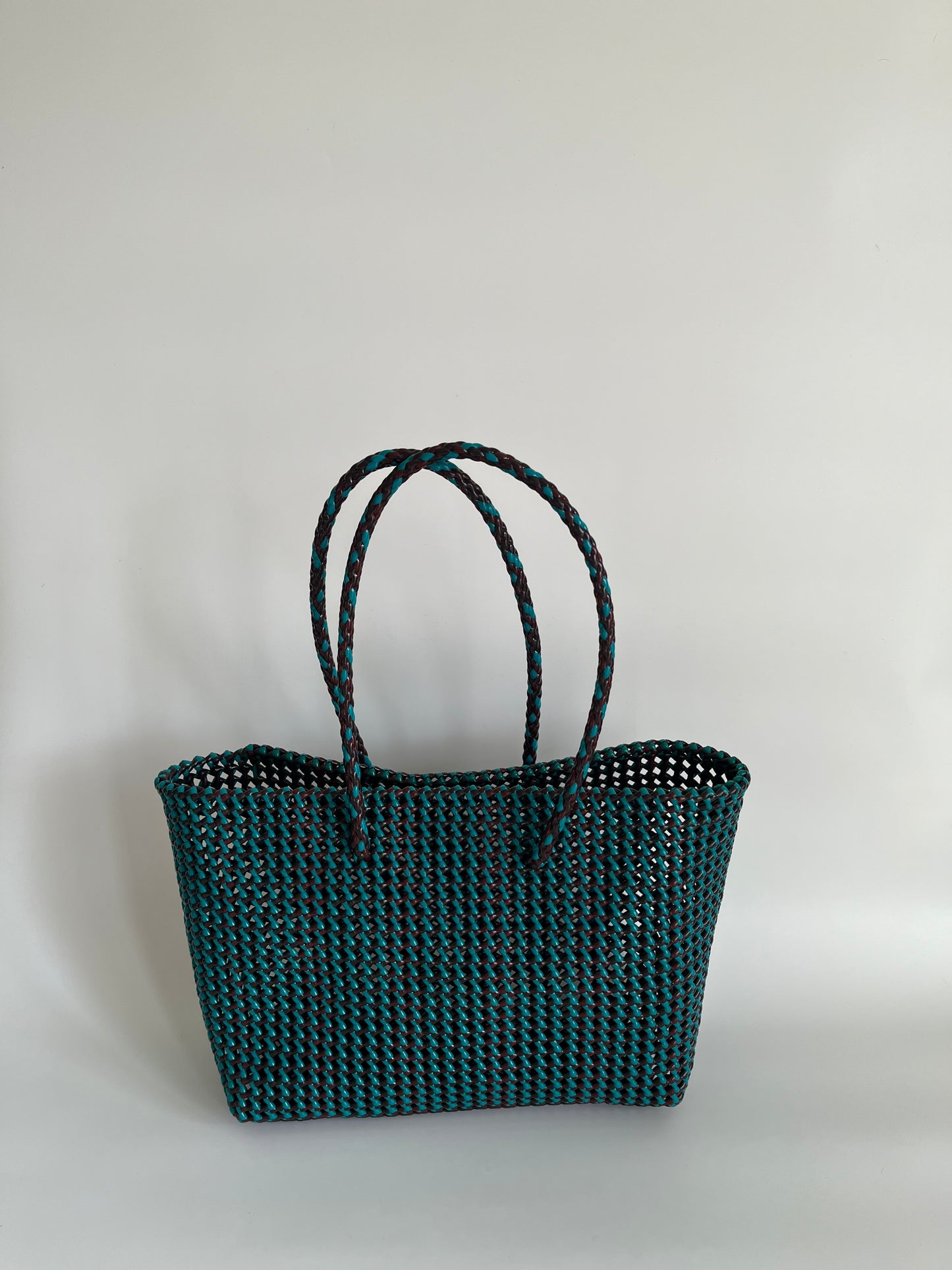 N°306L - SAC PANIER TRESSÉ MAIN - GRAND - multicolors