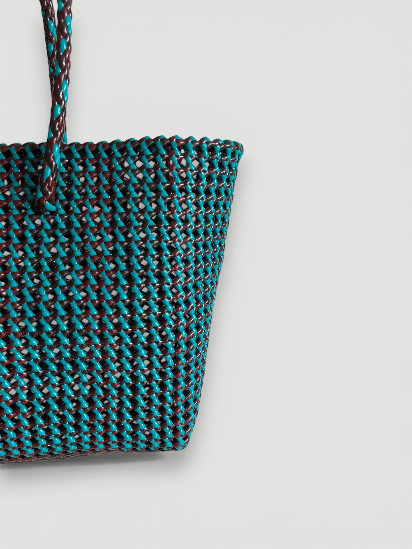 N°306L - SAC PANIER TRESSÉ MAIN - GRAND - multicolors