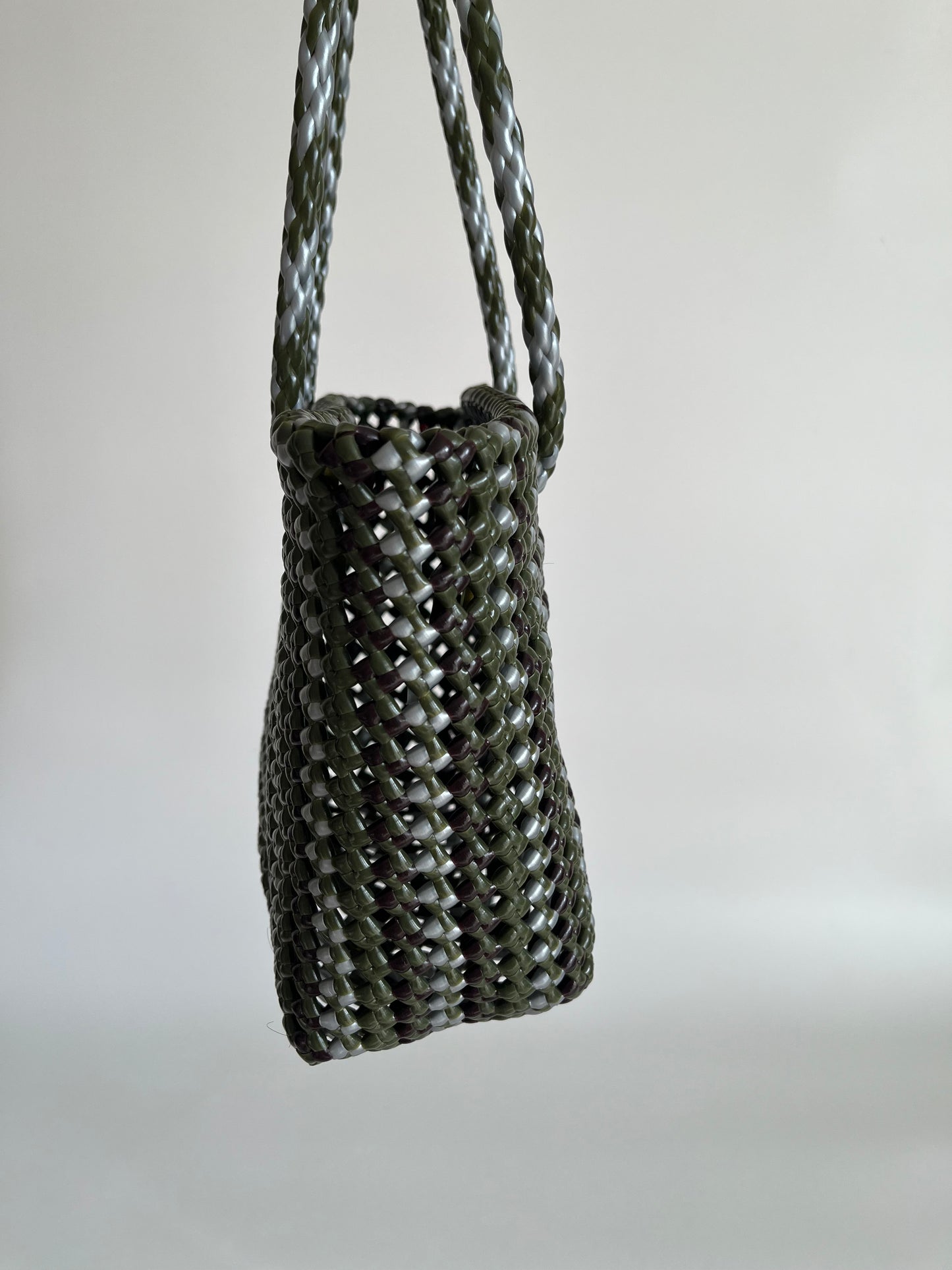 N°255S - SAC PANIER TRESSÉ MAIN - PETIT - multicolors