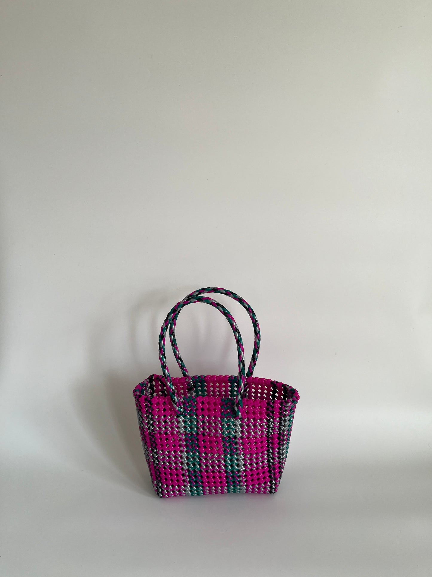 N°508S - SAC PANIER TRESSÉ MAIN - PETIT - multicolors