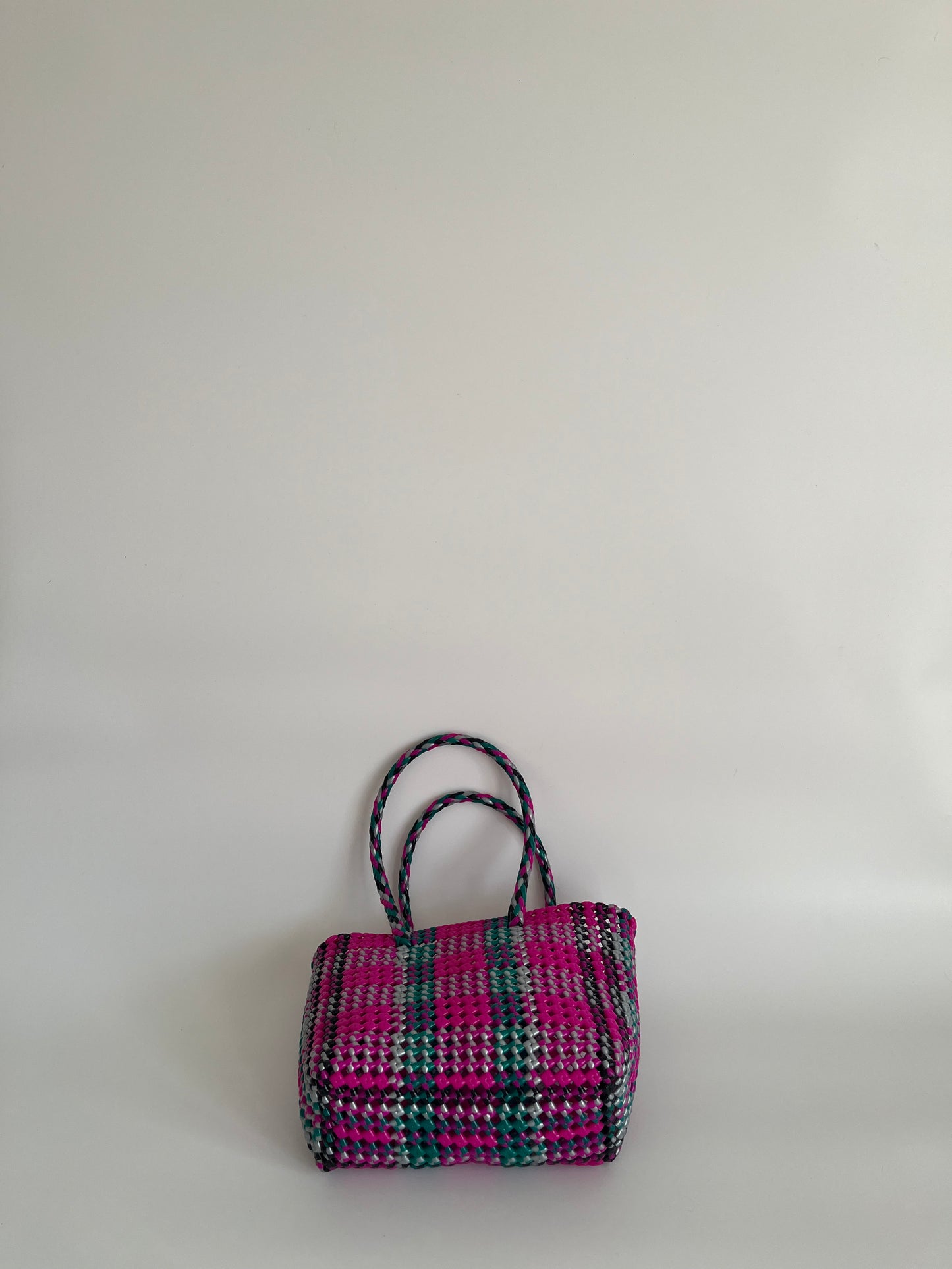 N°508S - SAC PANIER TRESSÉ MAIN - PETIT - multicolors