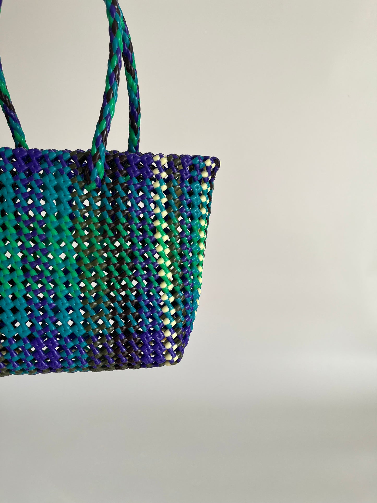 N°509S - SAC PANIER TRESSÉ MAIN - PETIT - multicolors