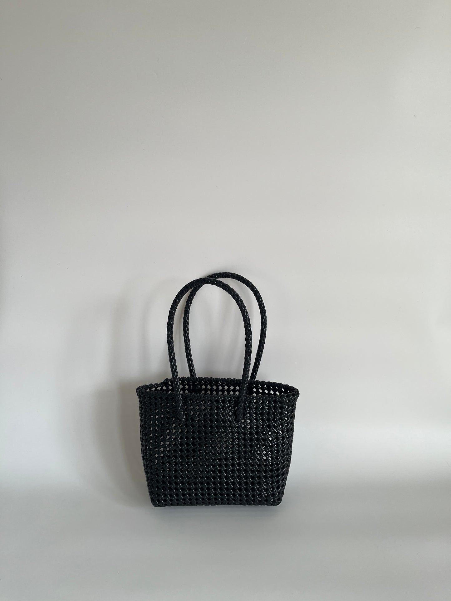 N°47S - SAC PANIER TRESSÉ MAIN - PETIT - noir