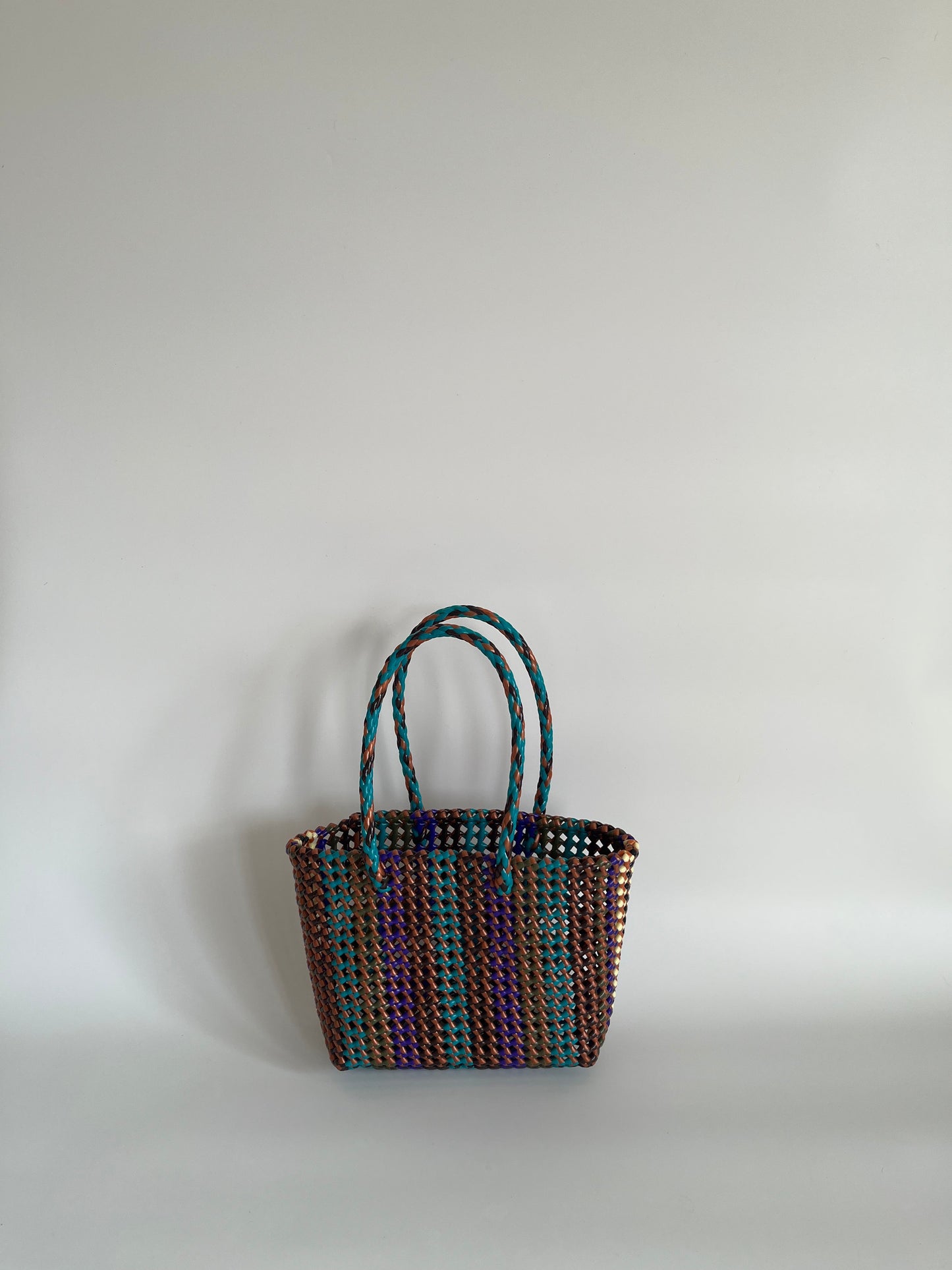 N°510S - SAC PANIER TRESSÉ MAIN - PETIT - multicolors