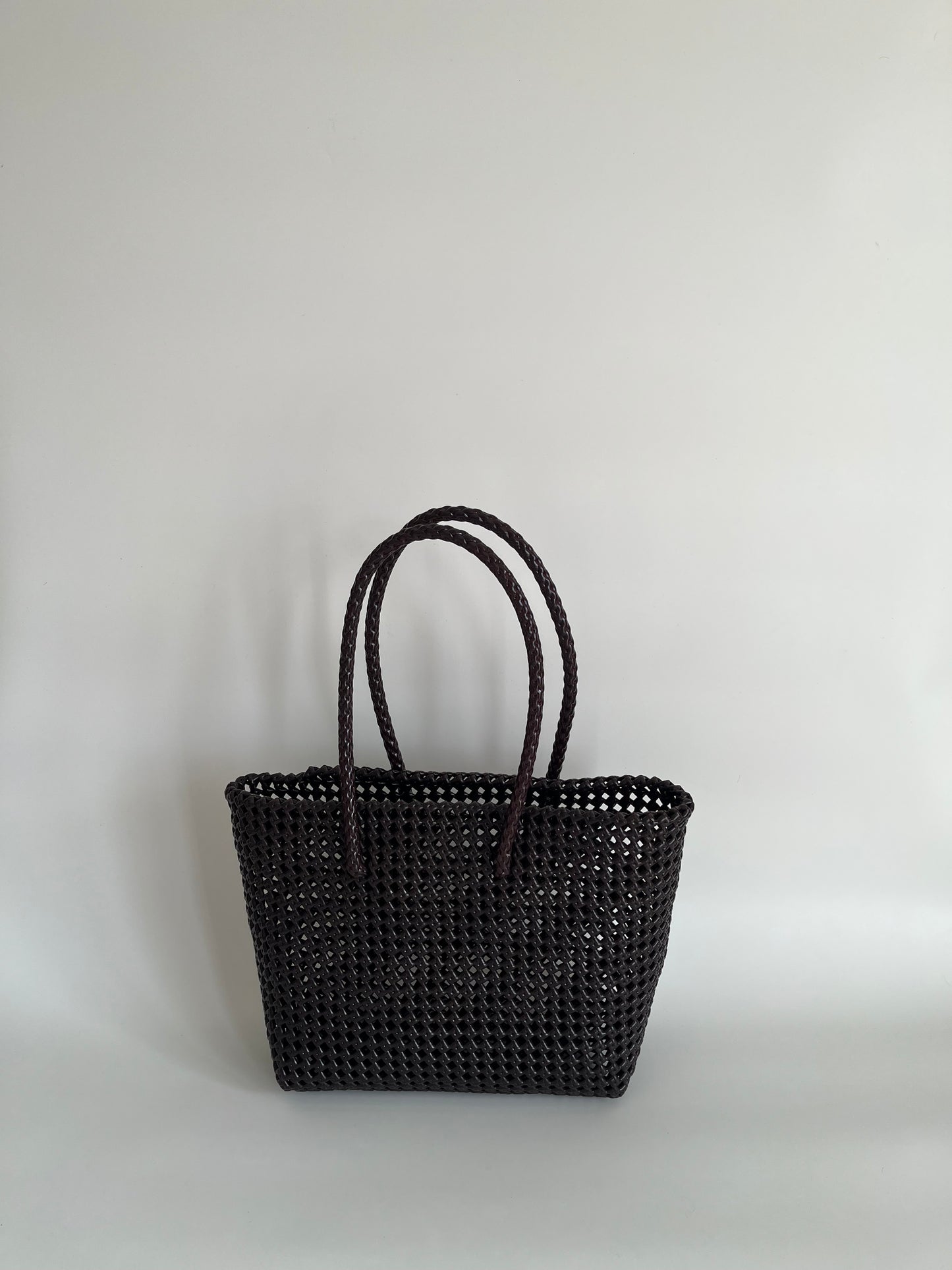 N°266M - SAC PANIER TRESSÉ MAIN - MOYEN - marron