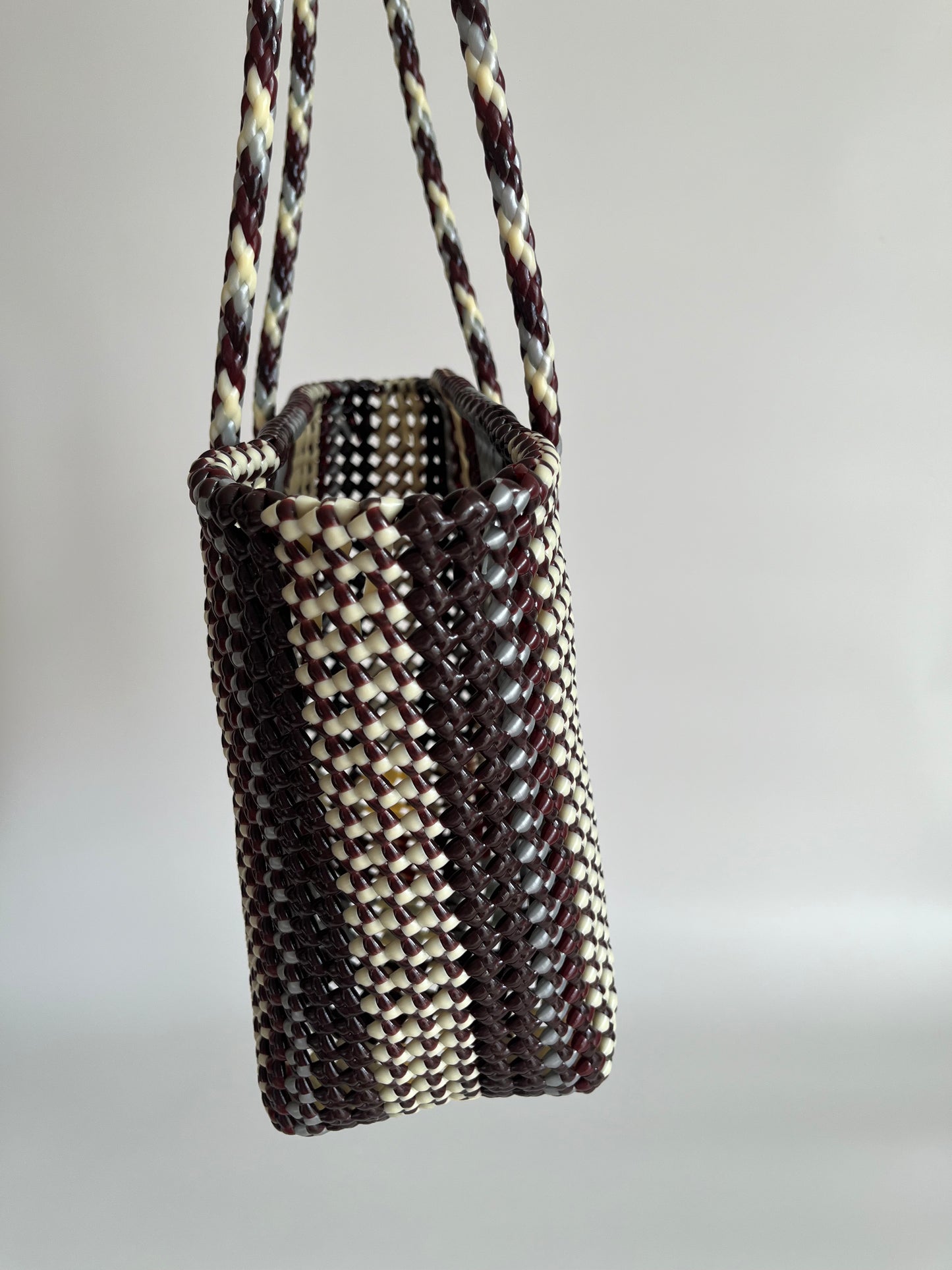 N°302M - SAC PANIER TRESSÉ MAIN - MOYEN - multicolors