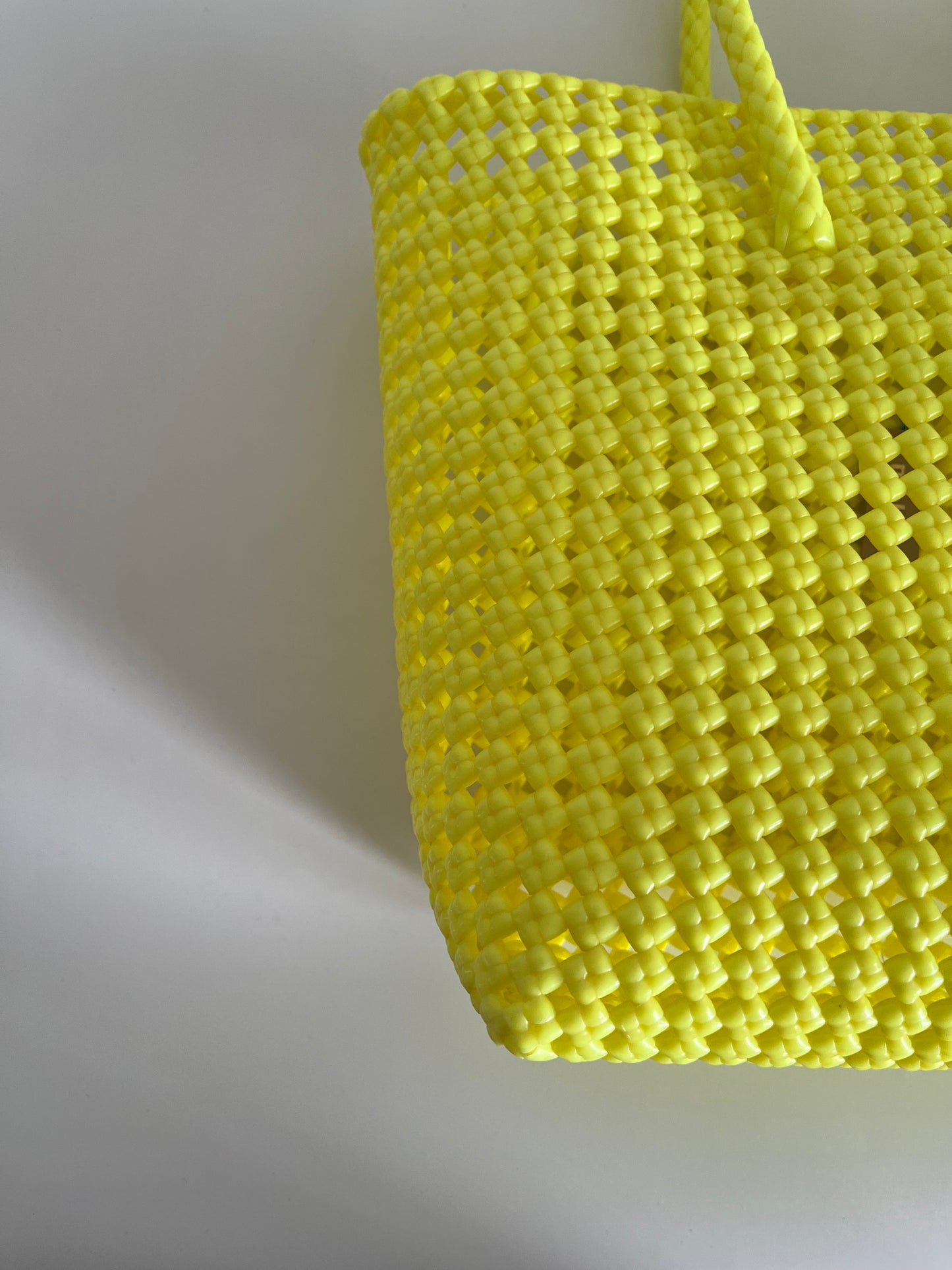 No. 40M - Hand-woven basket bag - medium - fluorescent yellow
