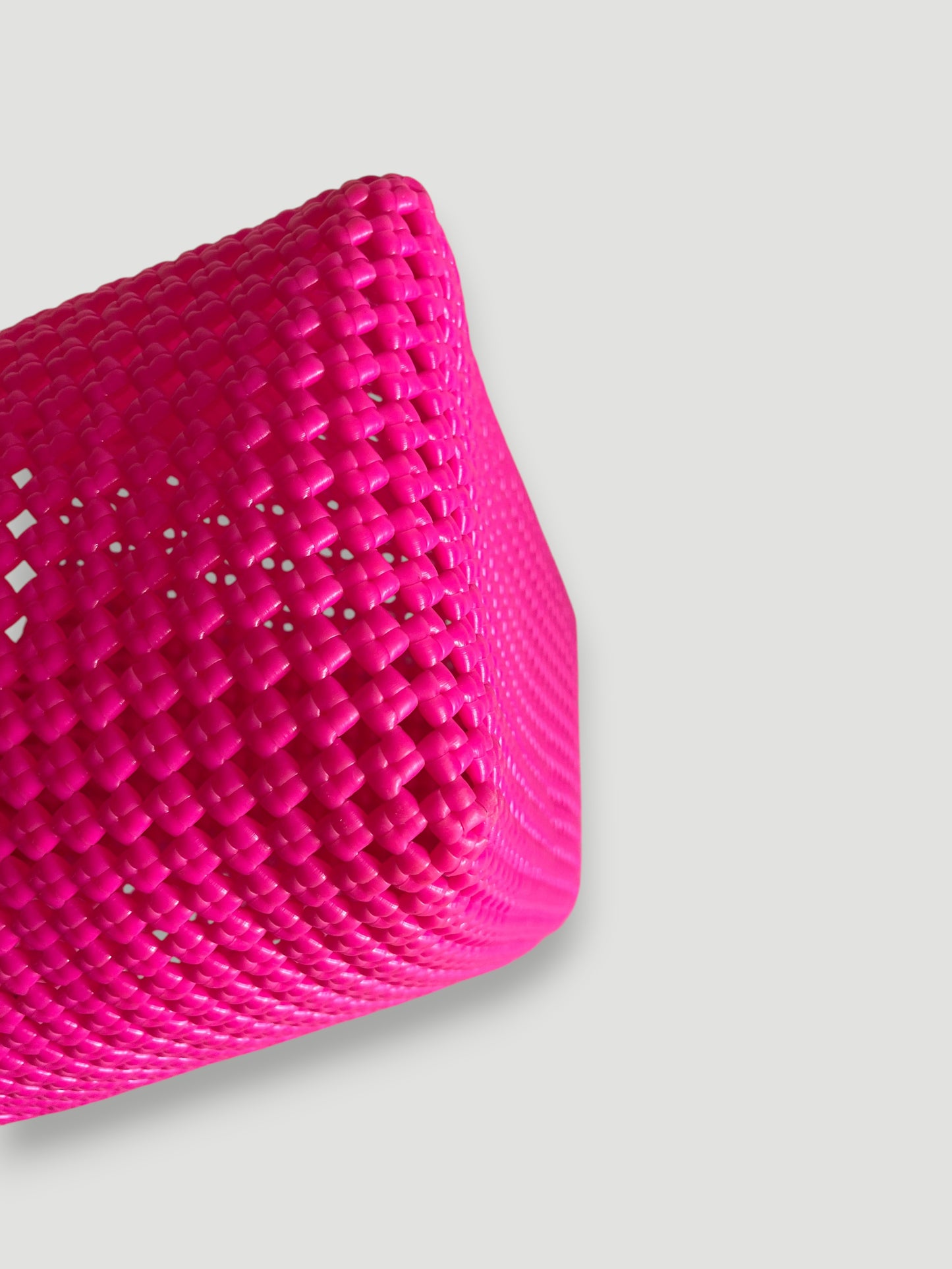 No. 38L bis - Hand-woven basket bag - large - pink