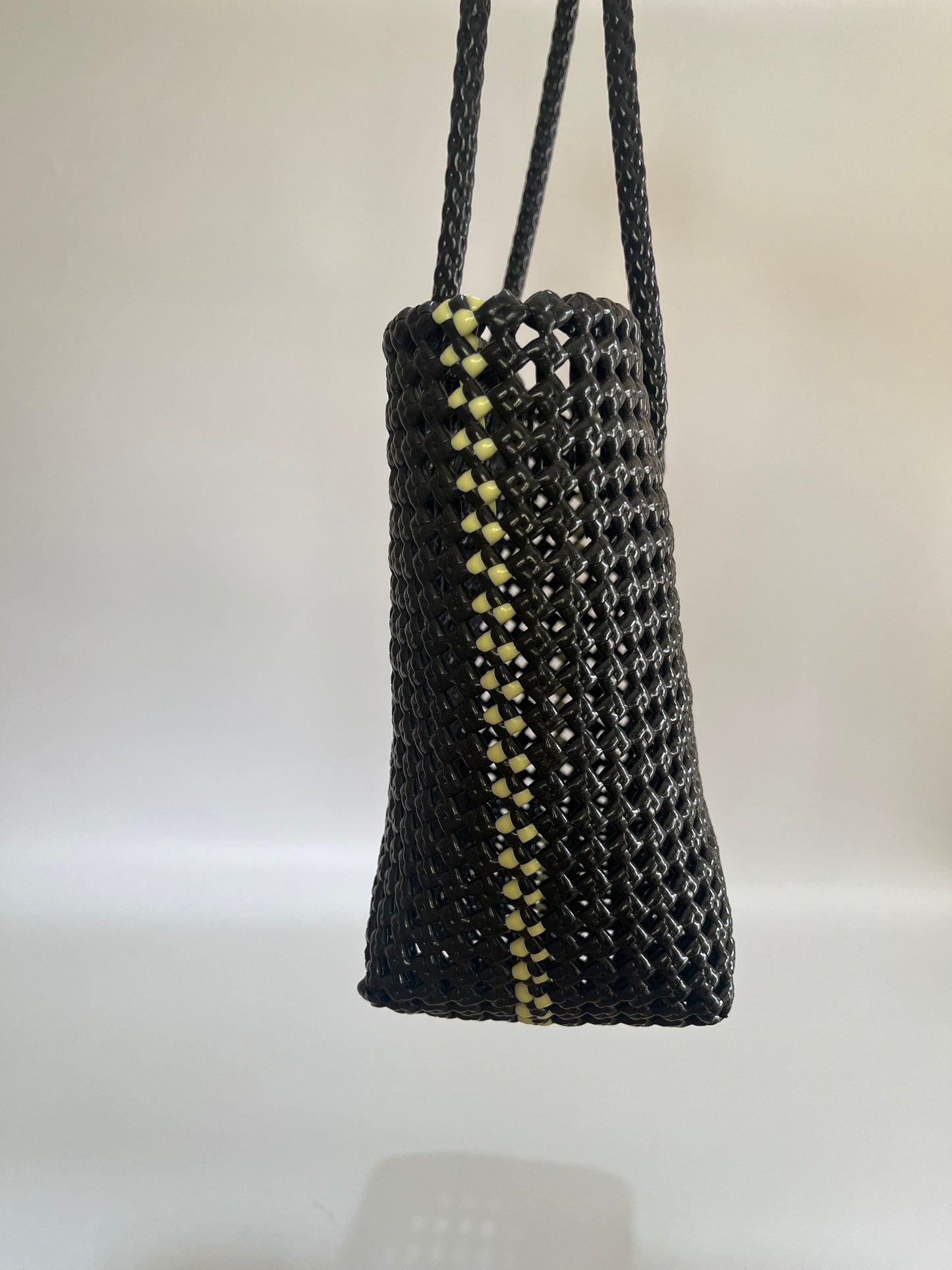 No. 47M - Hand-braided basket bag - medium - black &amp; cream